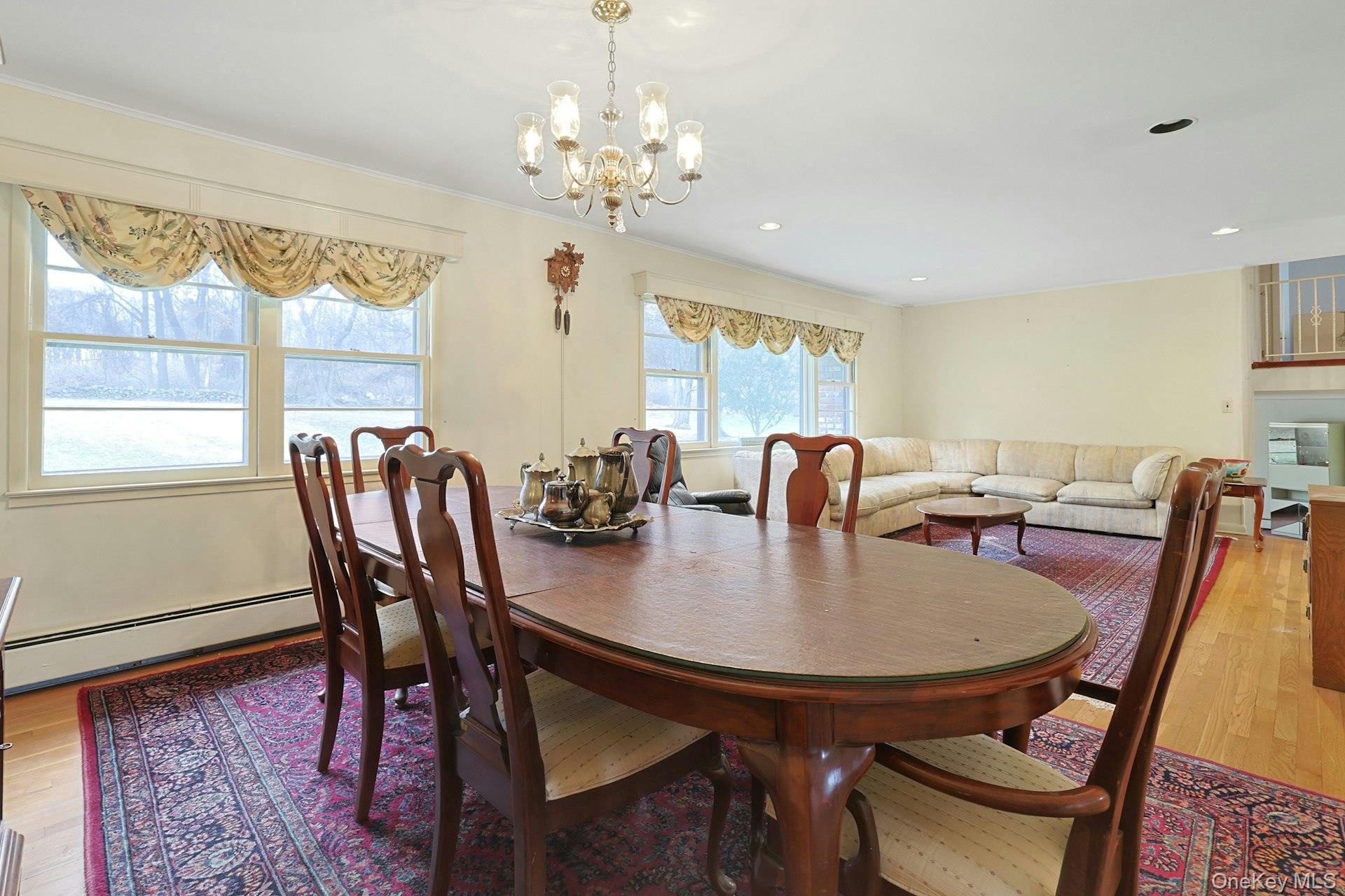 14 Aspen Way, Thornwood, NY 10594