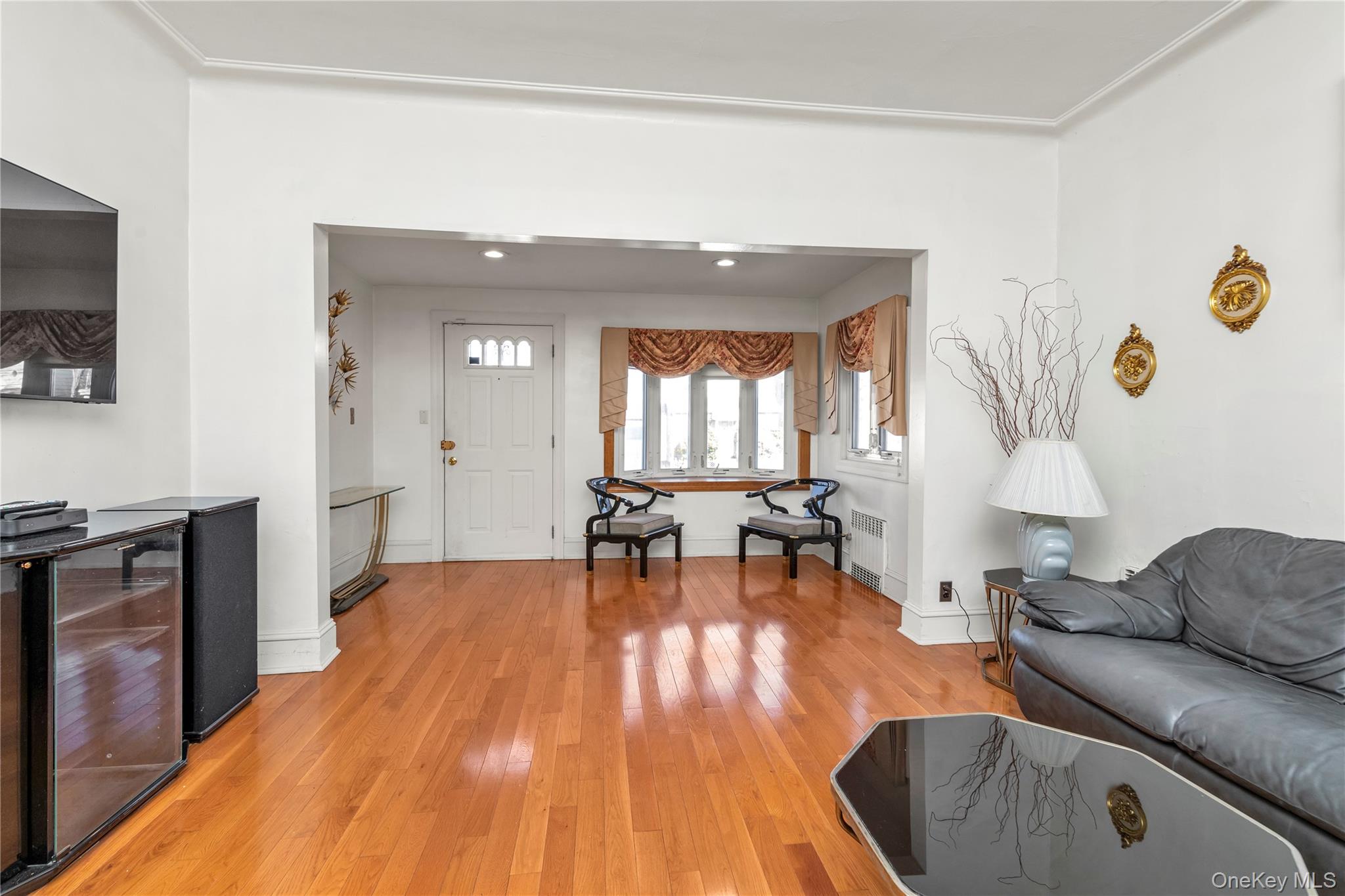 164-12 76th Avenue, Fresh Meadows, NY 11366