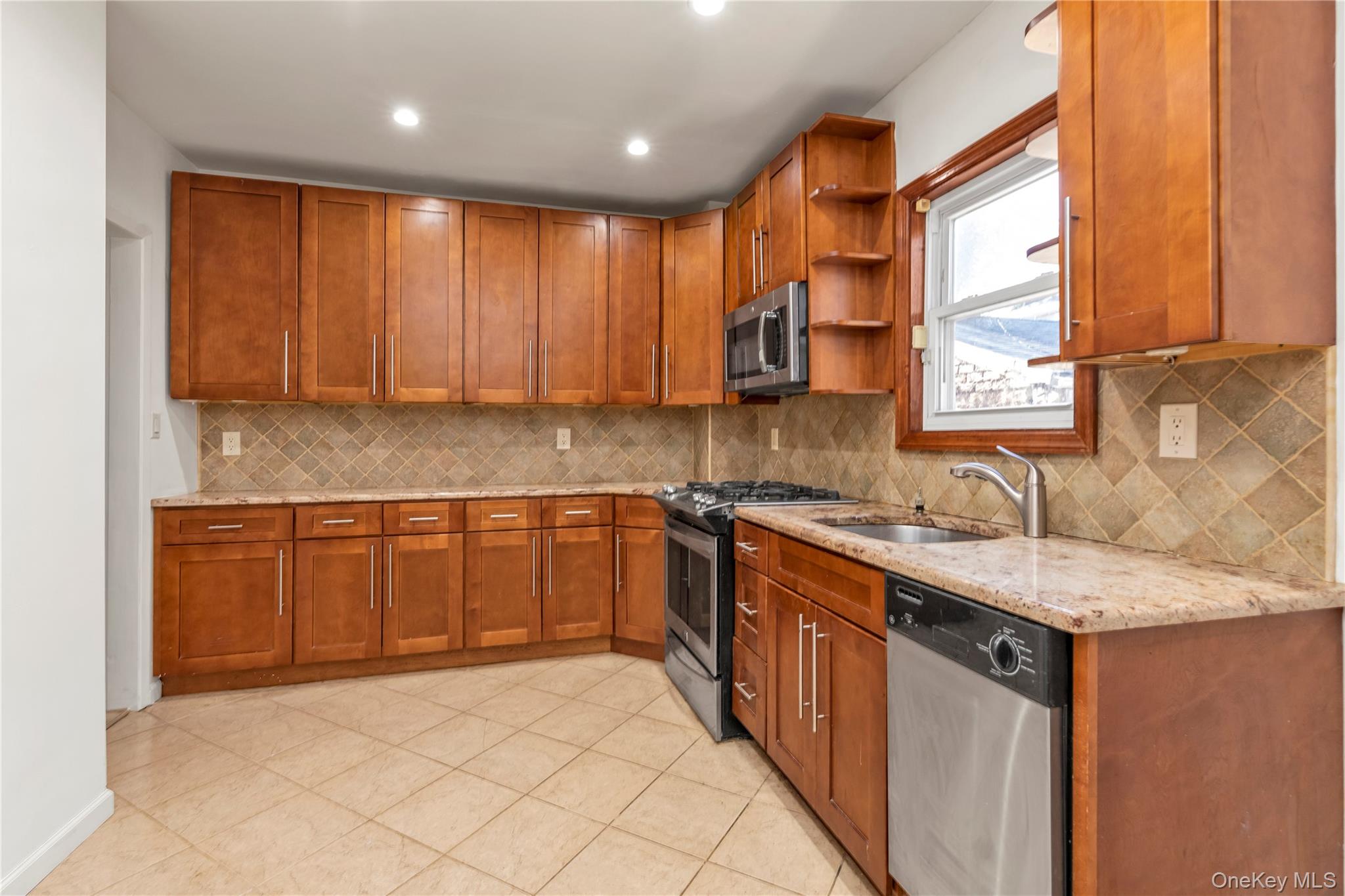 164-12 76th Avenue, Fresh Meadows, NY 11366