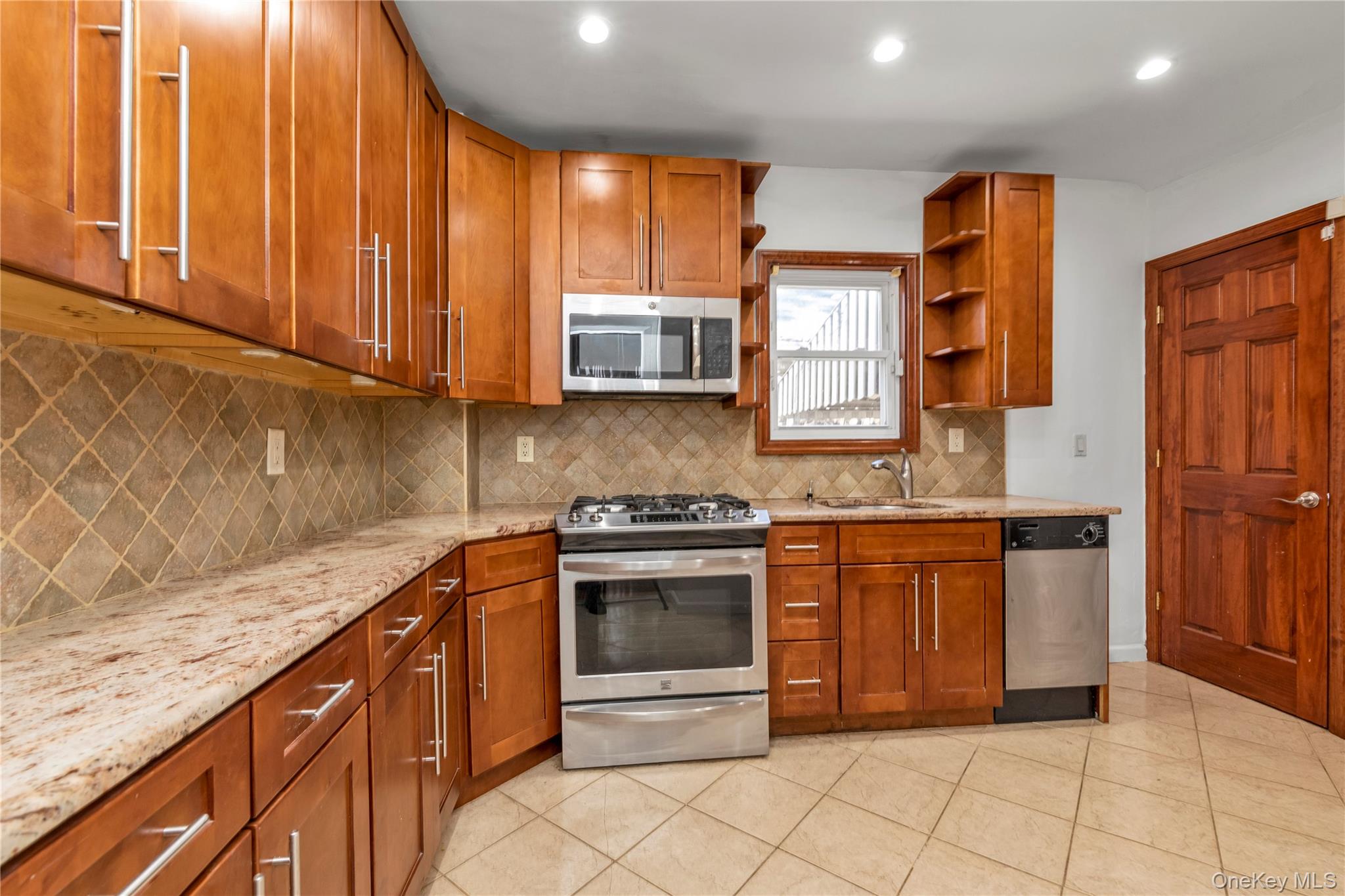 164-12 76th Avenue, Fresh Meadows, NY 11366