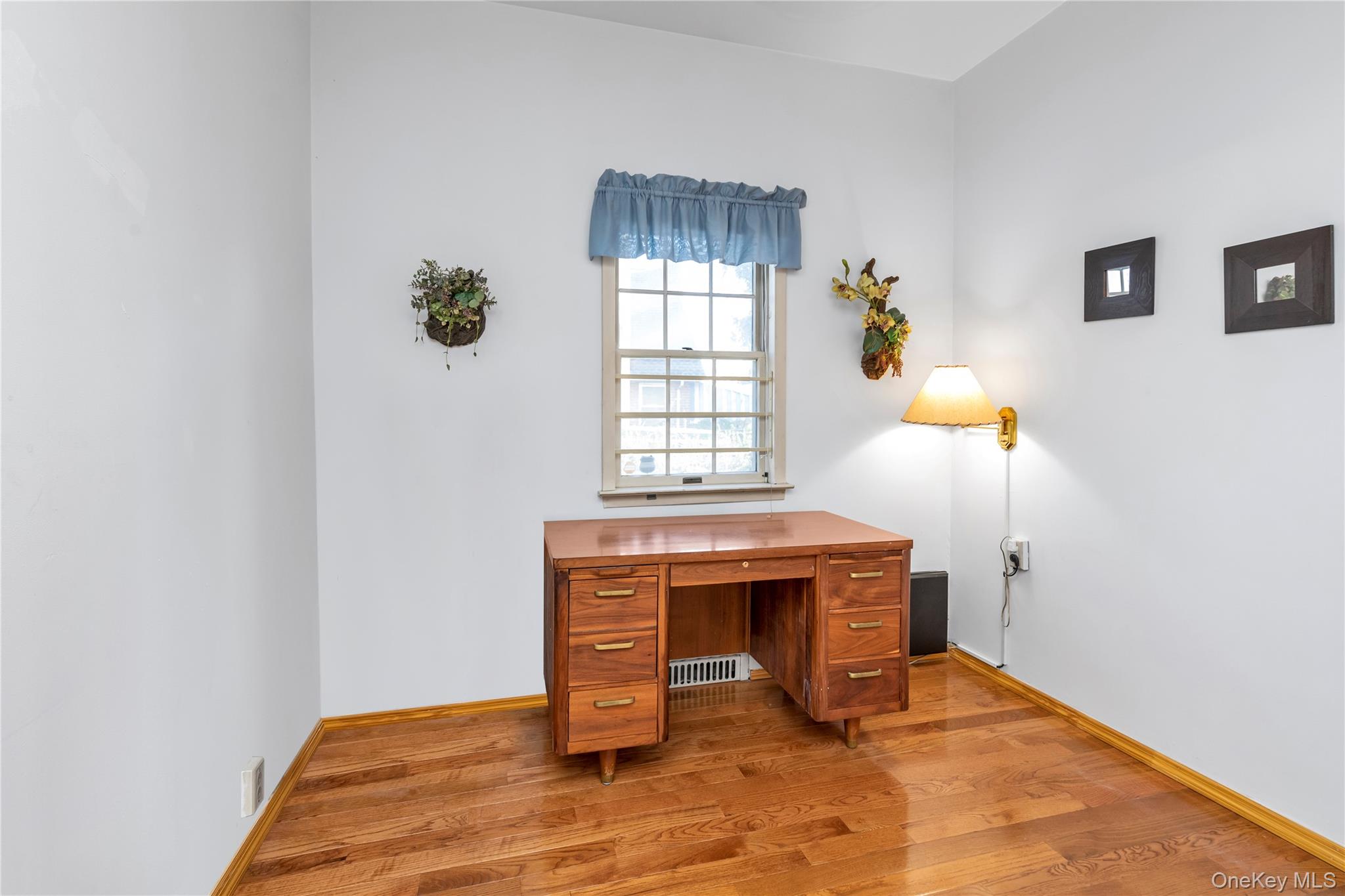 164-12 76th Avenue, Fresh Meadows, NY 11366