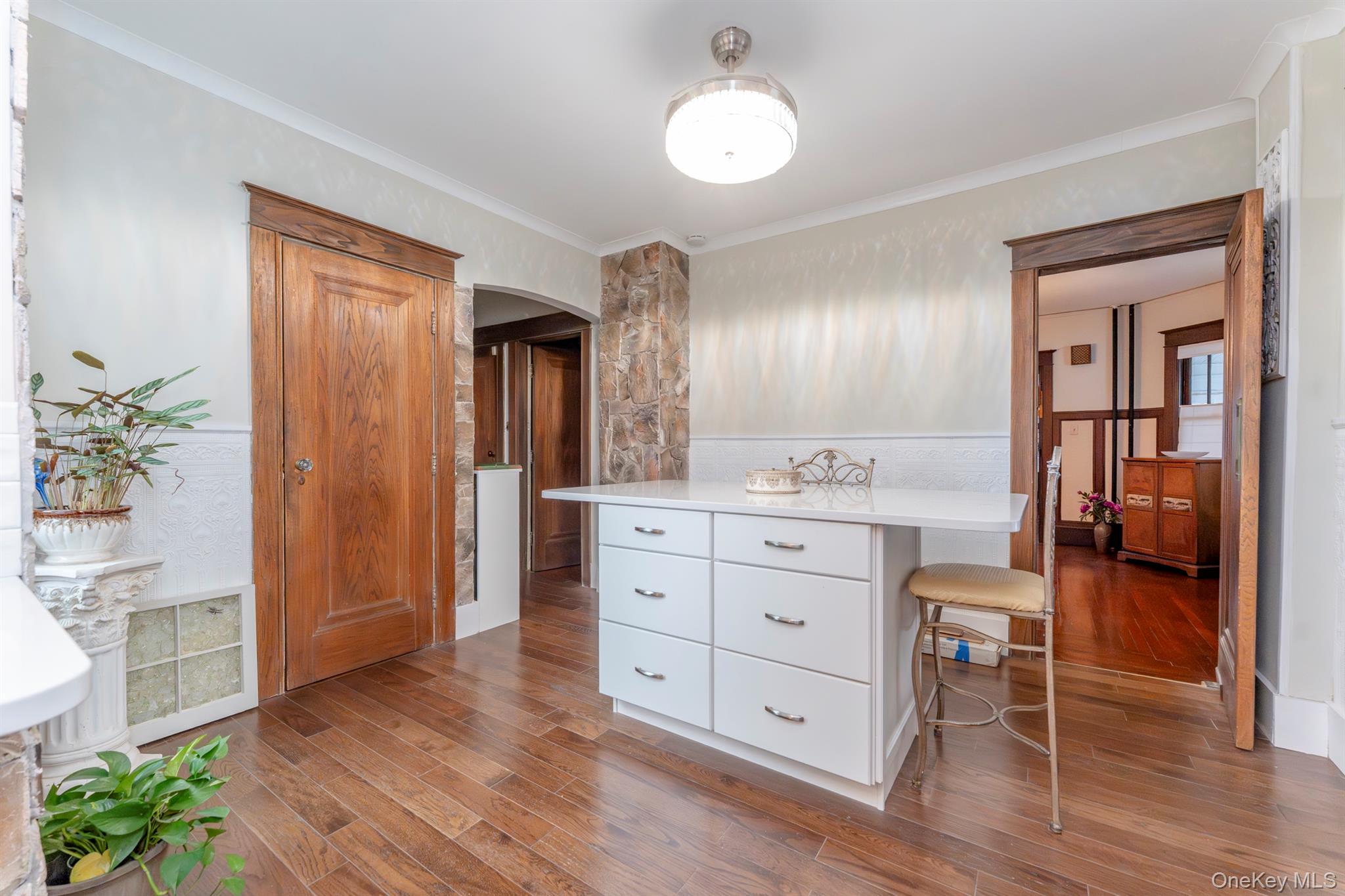 306-308 Broadway, Port Ewen, NY 12466