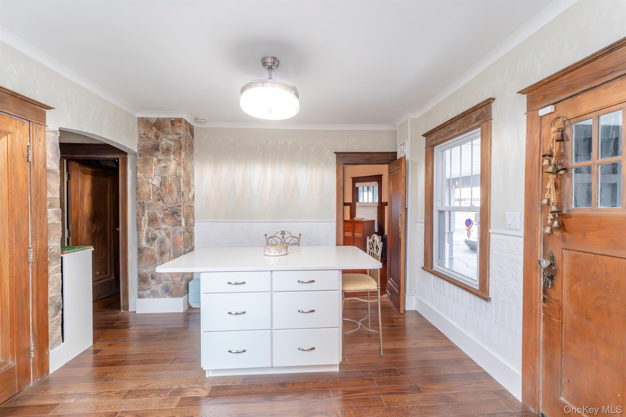 306-308 Broadway, Port Ewen, NY 12466