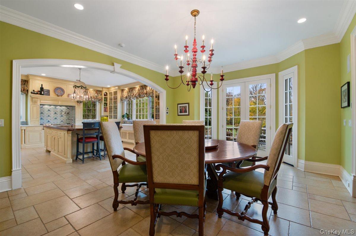 6 La Colline Drive, Mill Neck, NY 11765