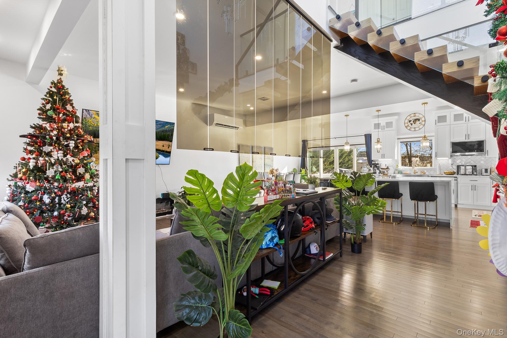 166 17th Street, West Babylon, NY 11704