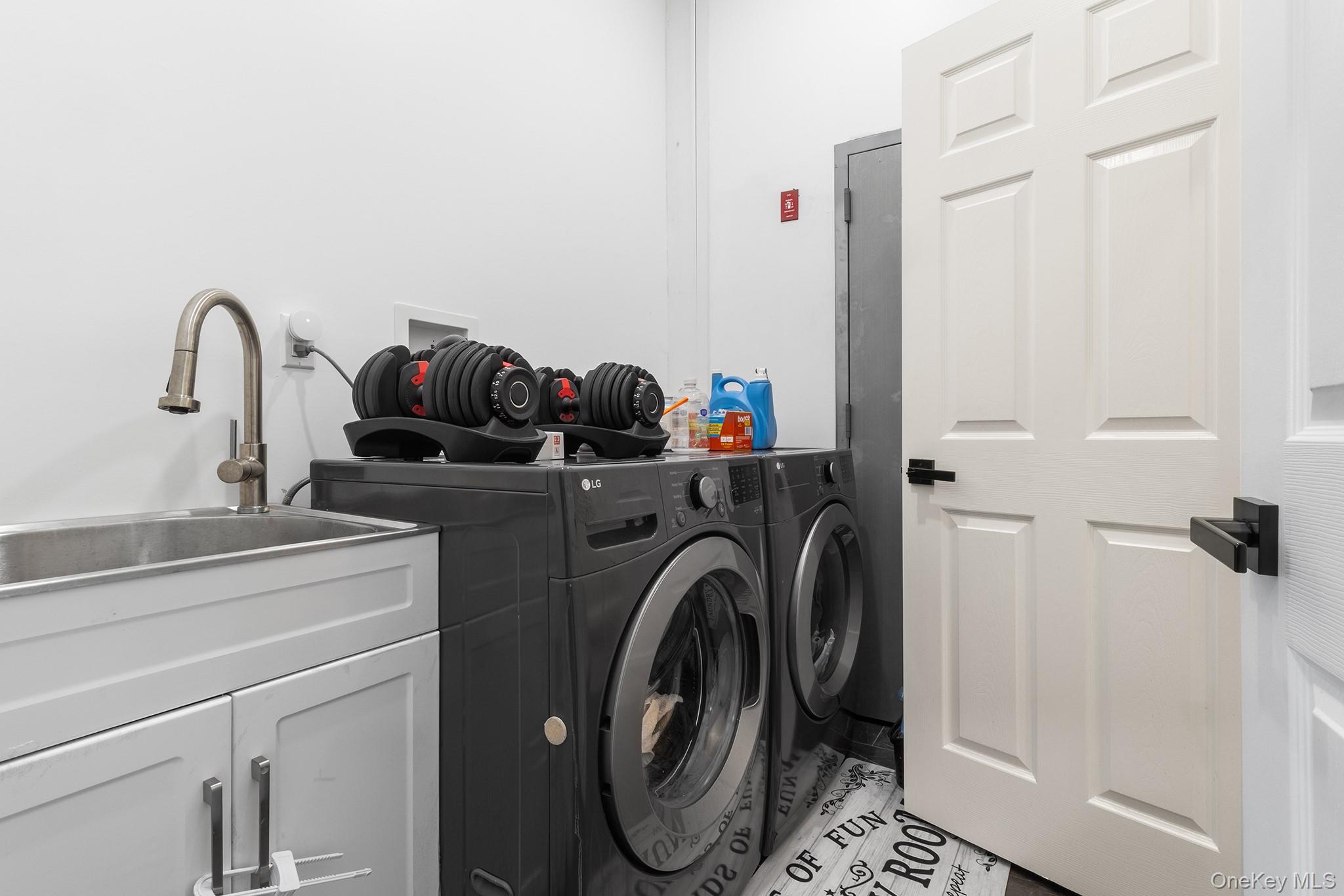 166 17th Street, West Babylon, NY 11704