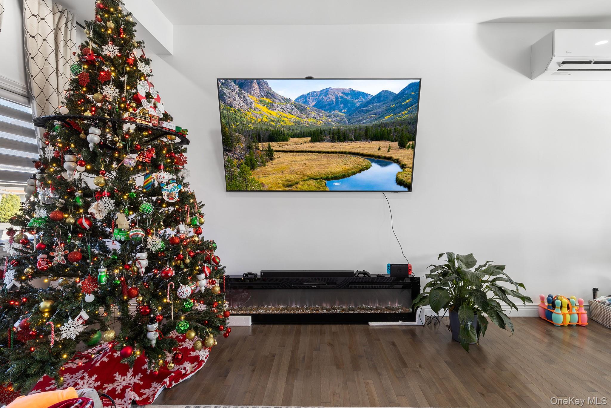 166 17th Street, West Babylon, NY 11704