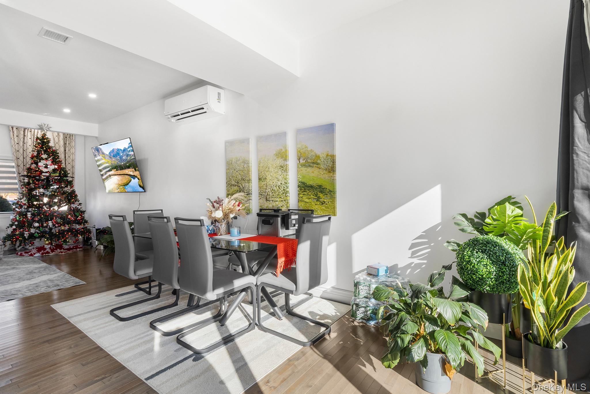 166 17th Street, West Babylon, NY 11704