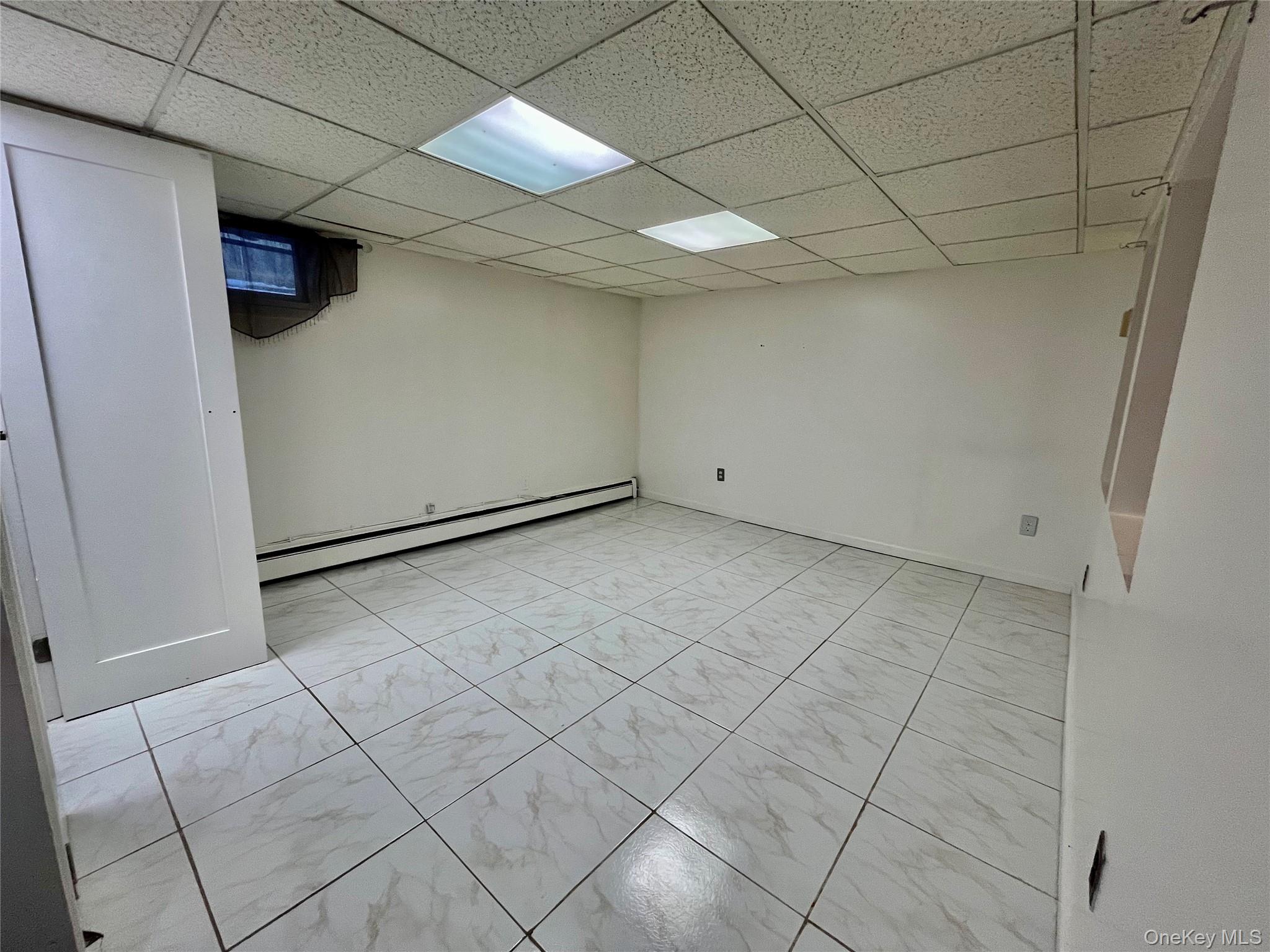 182 Lexington Avenue, Franklin Square, NY 11010