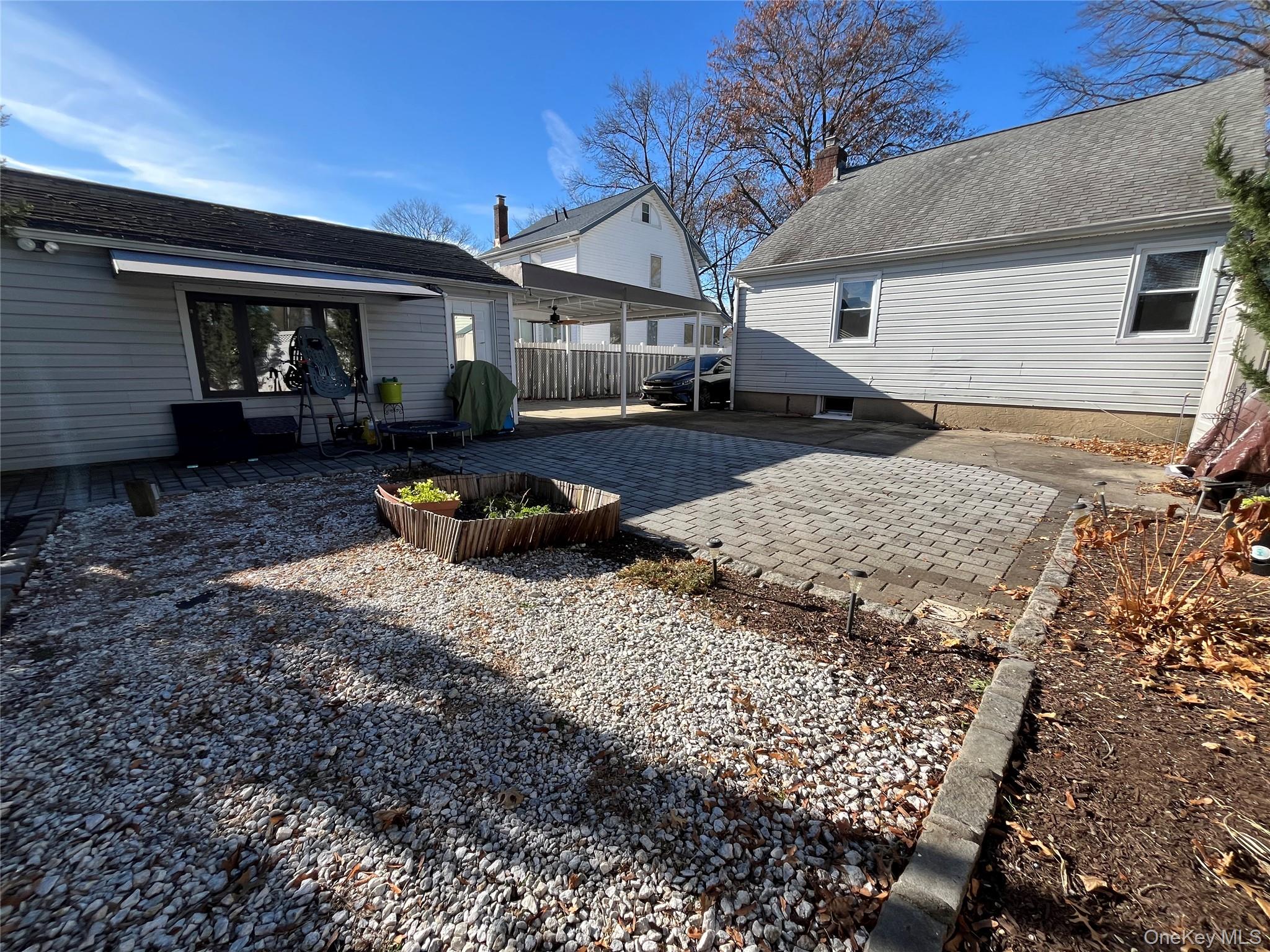 182 Lexington Avenue, Franklin Square, NY 11010