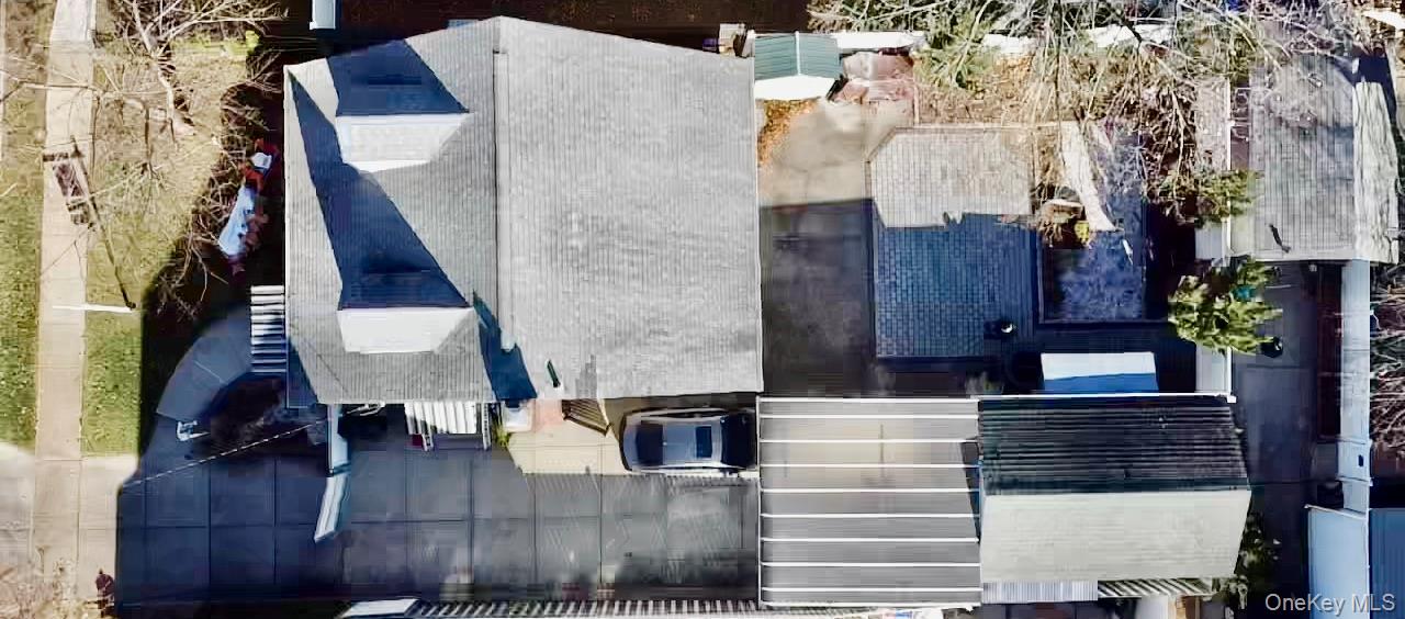 182 Lexington Avenue, Franklin Square, NY 11010