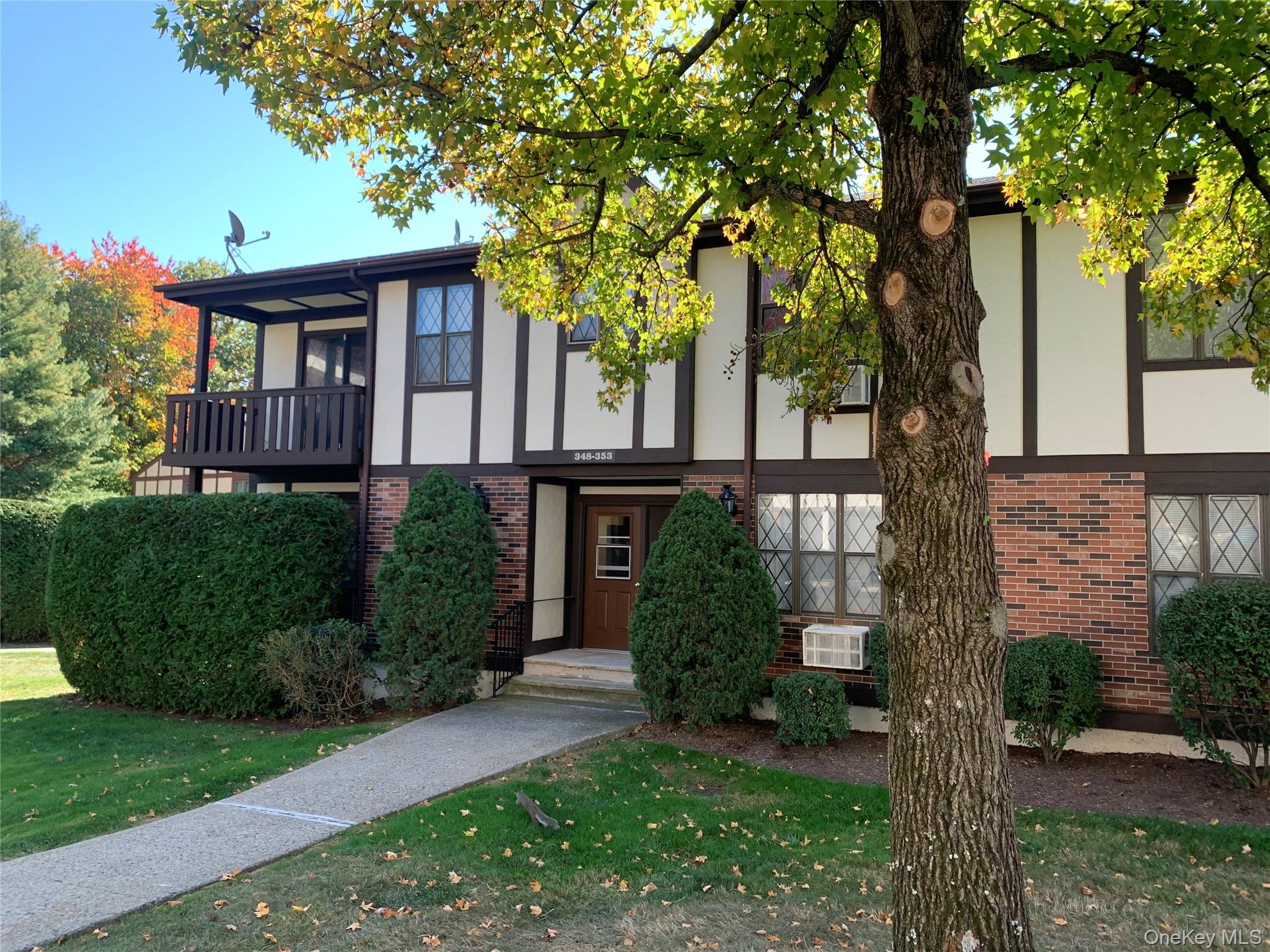 351 Sierra Vista, Valley Cottage, NY 10989