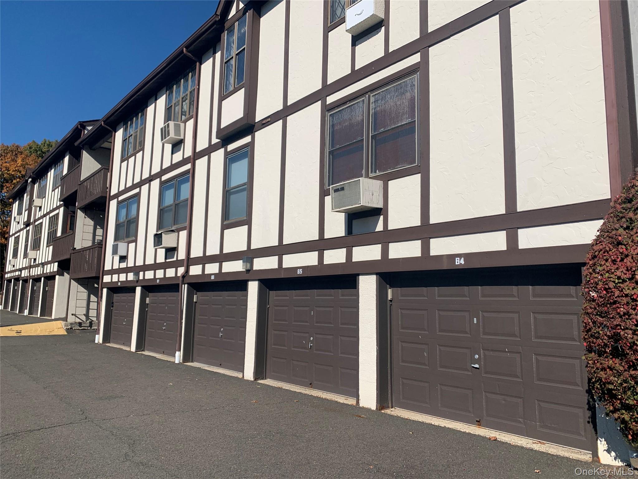 351 Sierra Vista, Valley Cottage, NY 10989