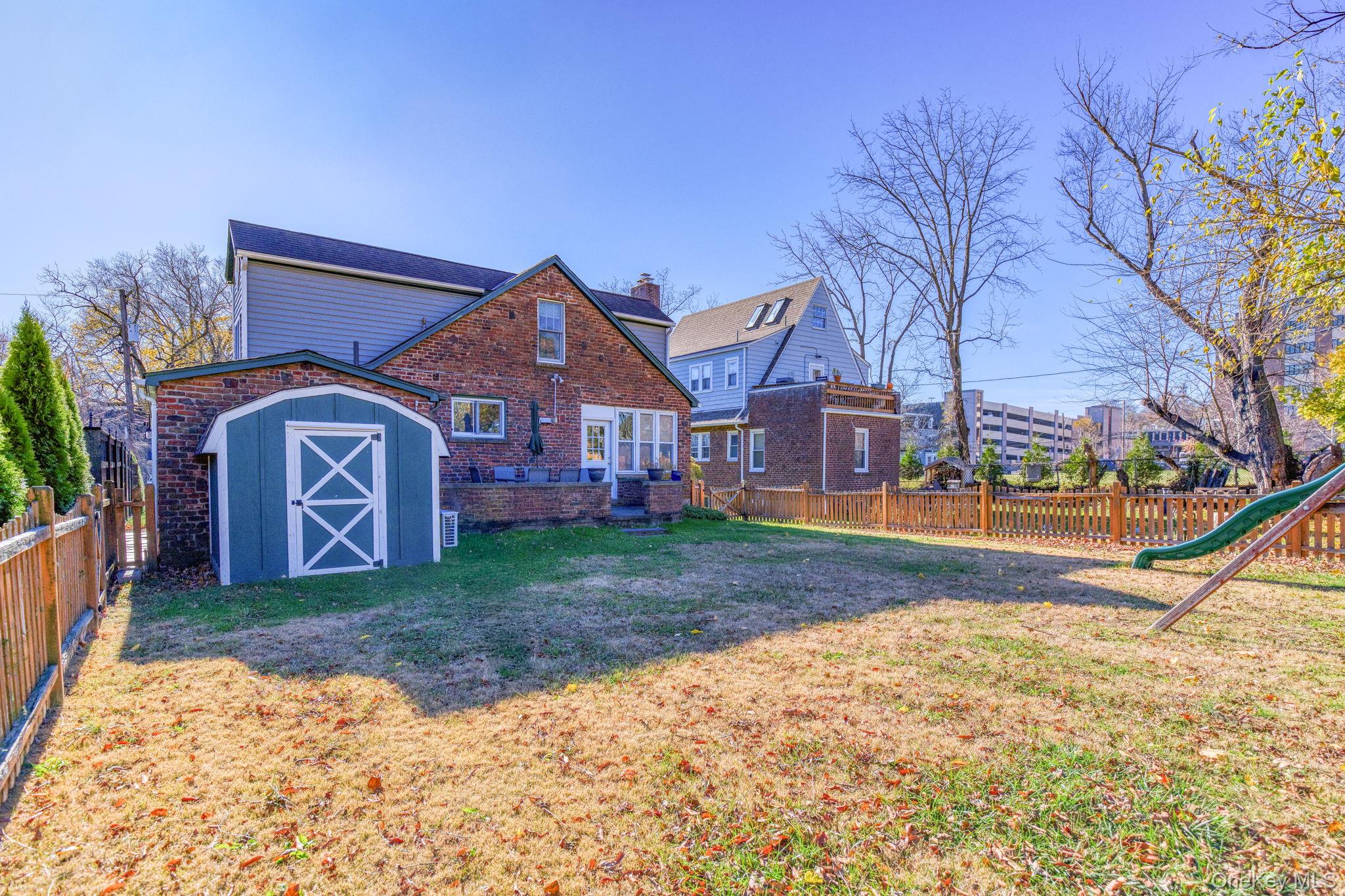 27 Haven Court, Nyack, NY 10960