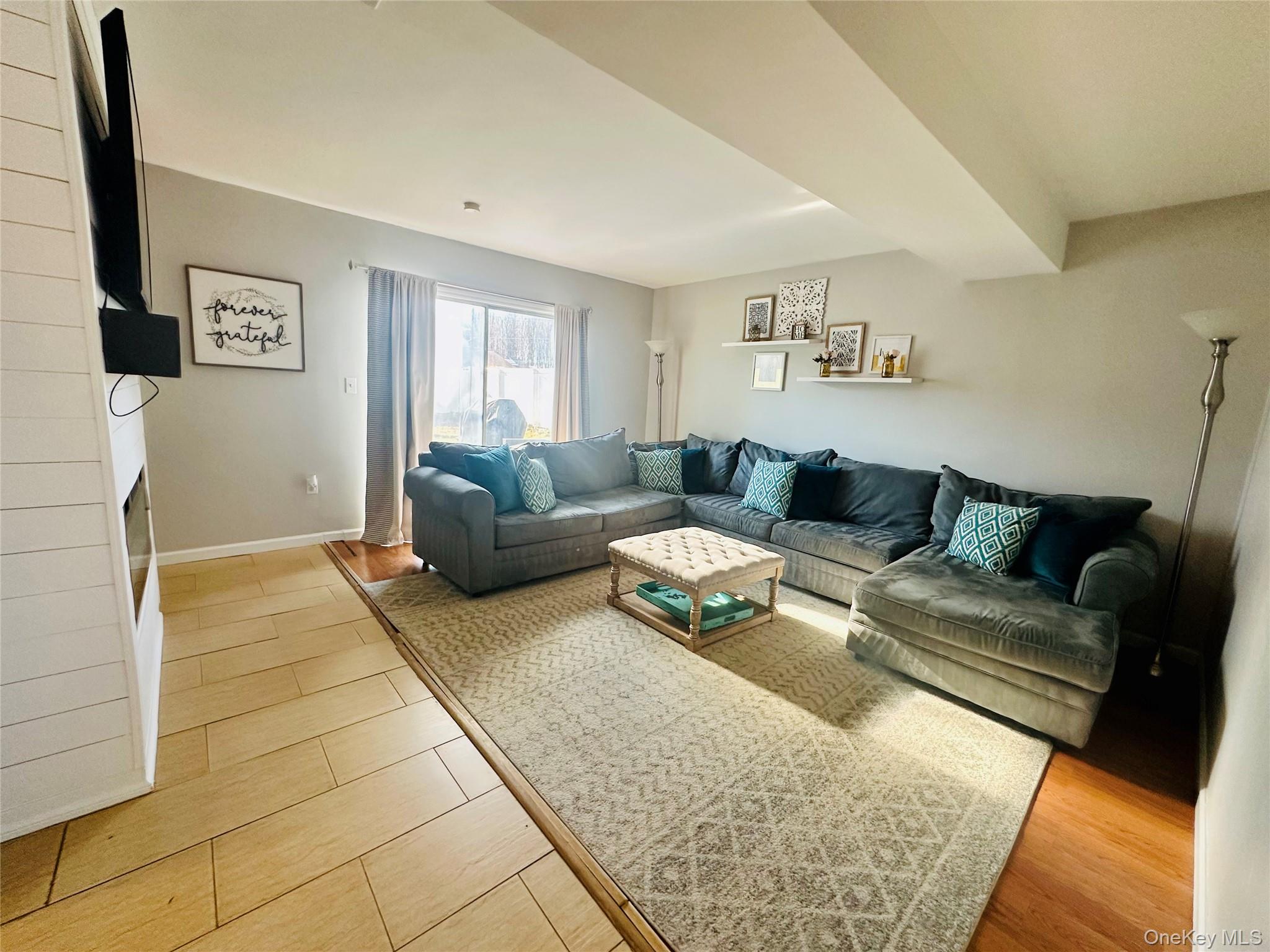 18 Hawkins Street, Poughkeepsie, NY 12601