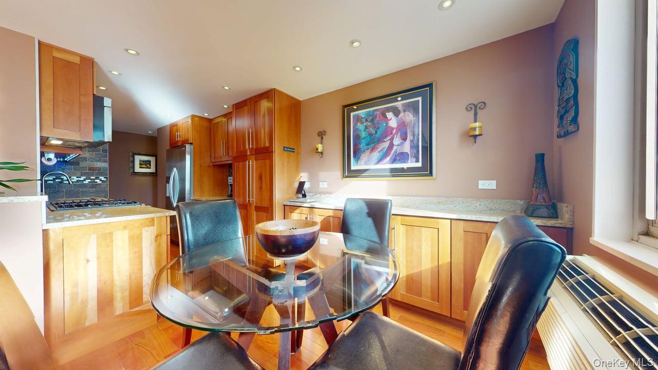 118-17 Union Turnpike # 5H, Forest Hills, NY 11375