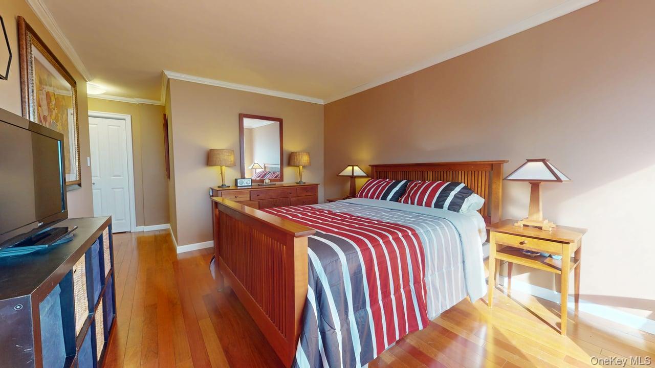 118-17 Union Turnpike # 5H, Forest Hills, NY 11375