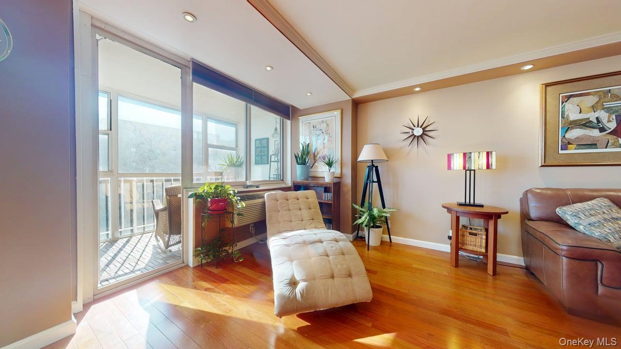 118-17 Union Turnpike # 5H, Forest Hills, NY 11375