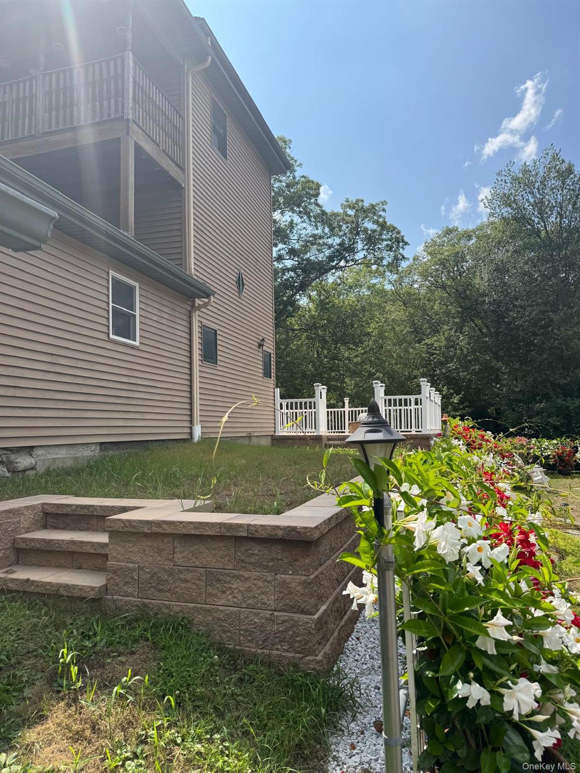 22 Elm Road, Monroe, NY 10950