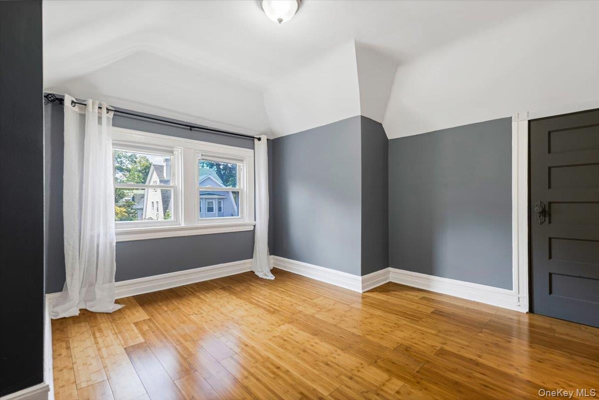 315 Seneca Avenue, Mount Vernon, NY 10553