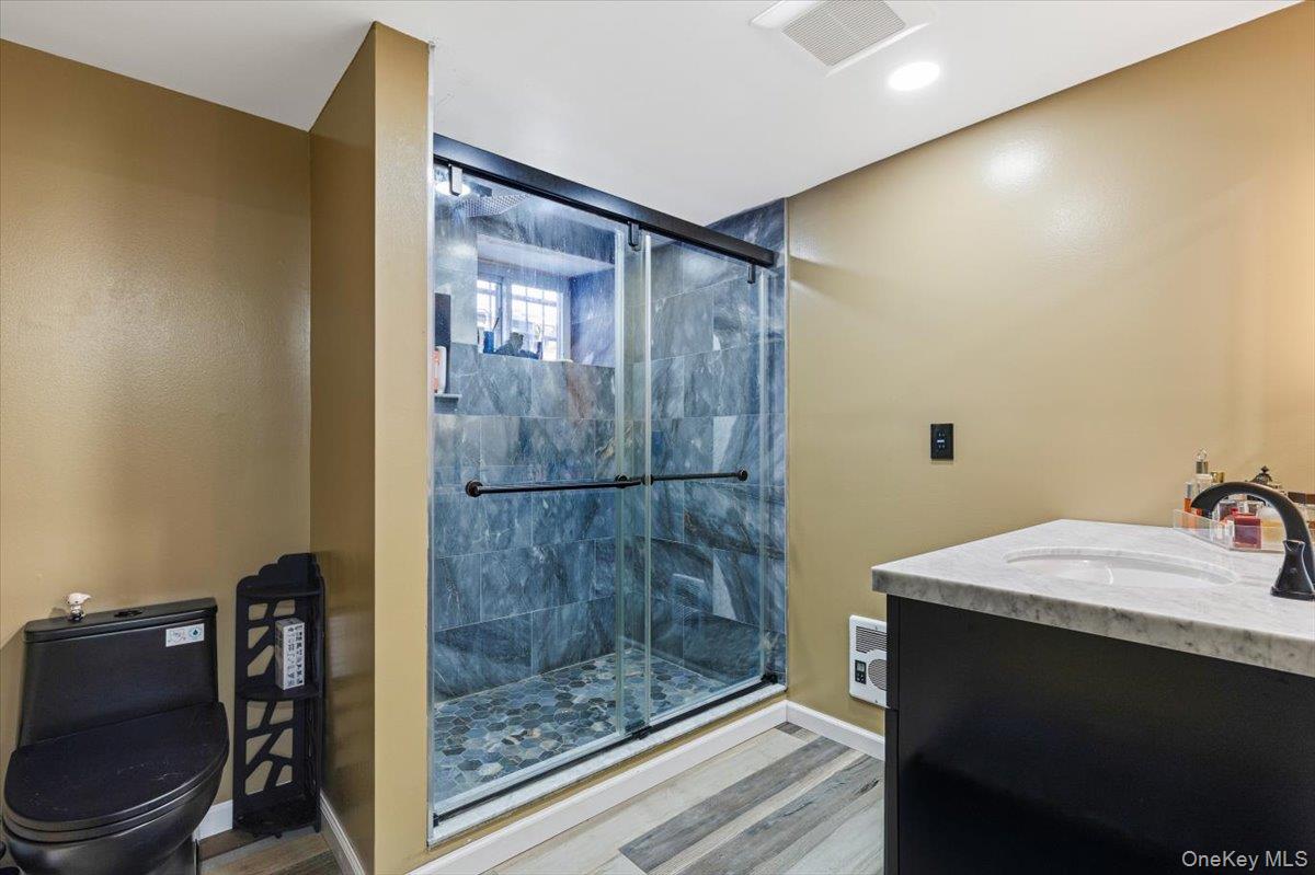 315 Seneca Avenue, Mount Vernon, NY 10553