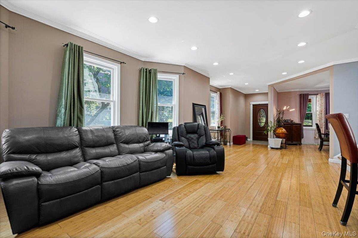 315 Seneca Avenue, Mount Vernon, NY 10553