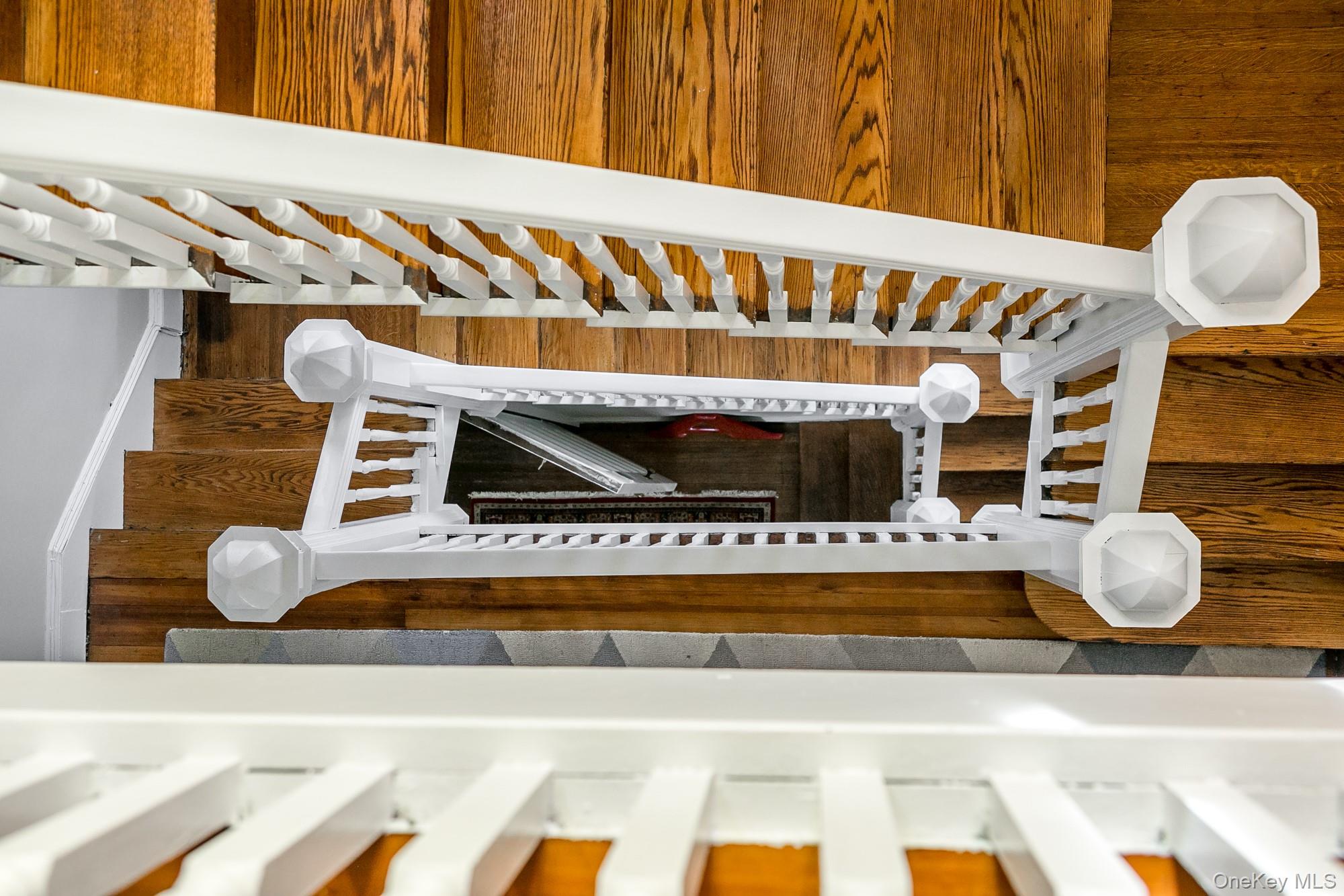 2 S Pine Avenue, Colonie, NY 12208