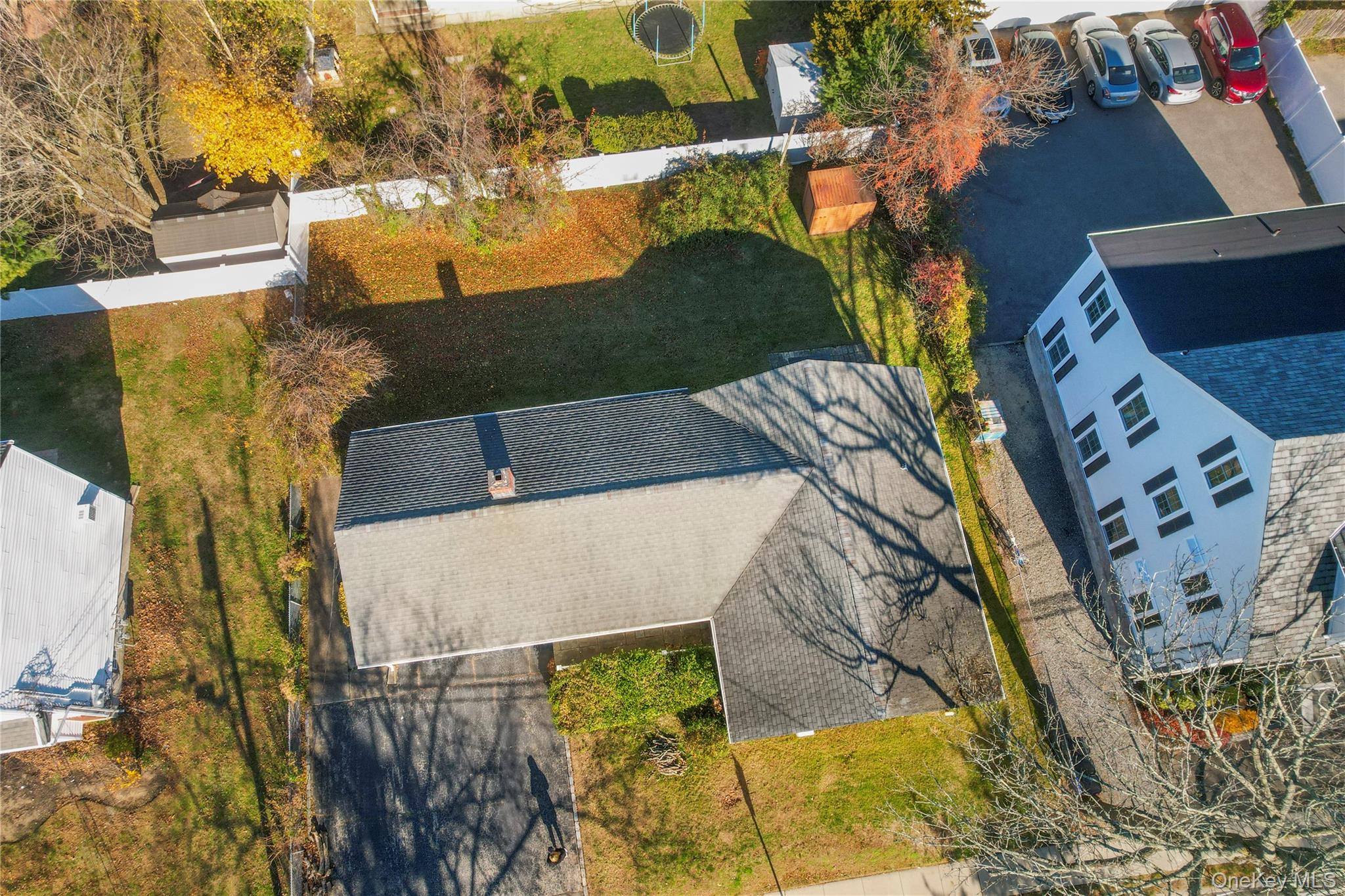 27 Simon Street, Babylon, NY 11702