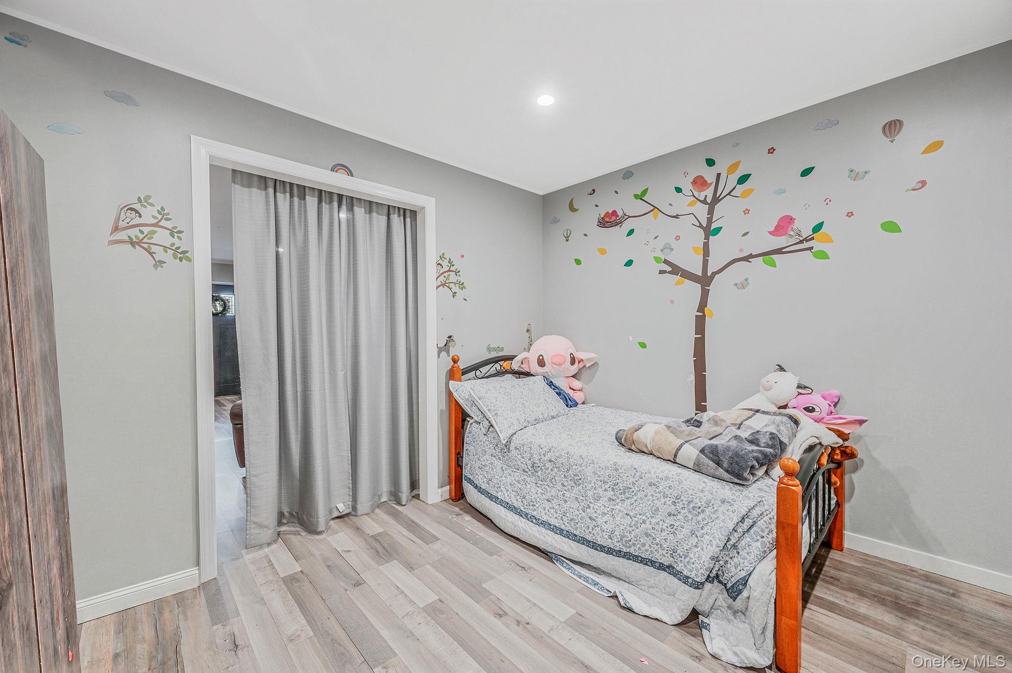 50 Verazzano Avenue, Copiague, NY 11726