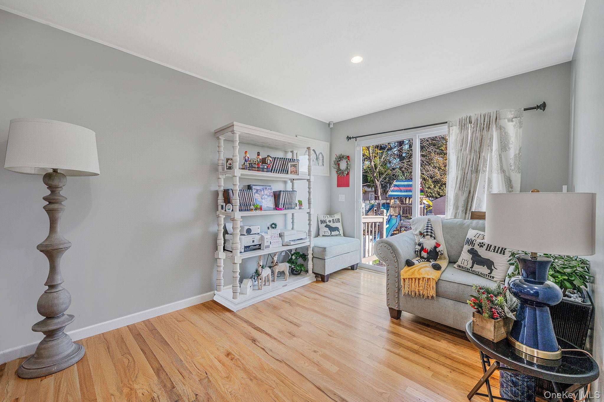 50 Verazzano Avenue, Copiague, NY 11726