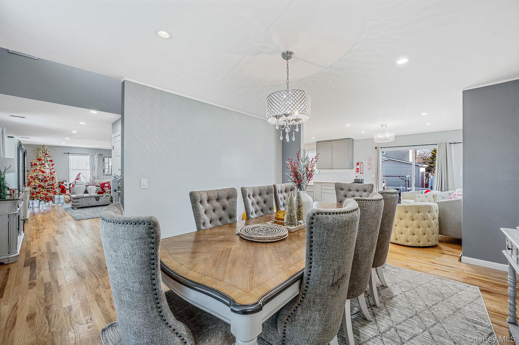 50 Verazzano Avenue, Copiague, NY 11726