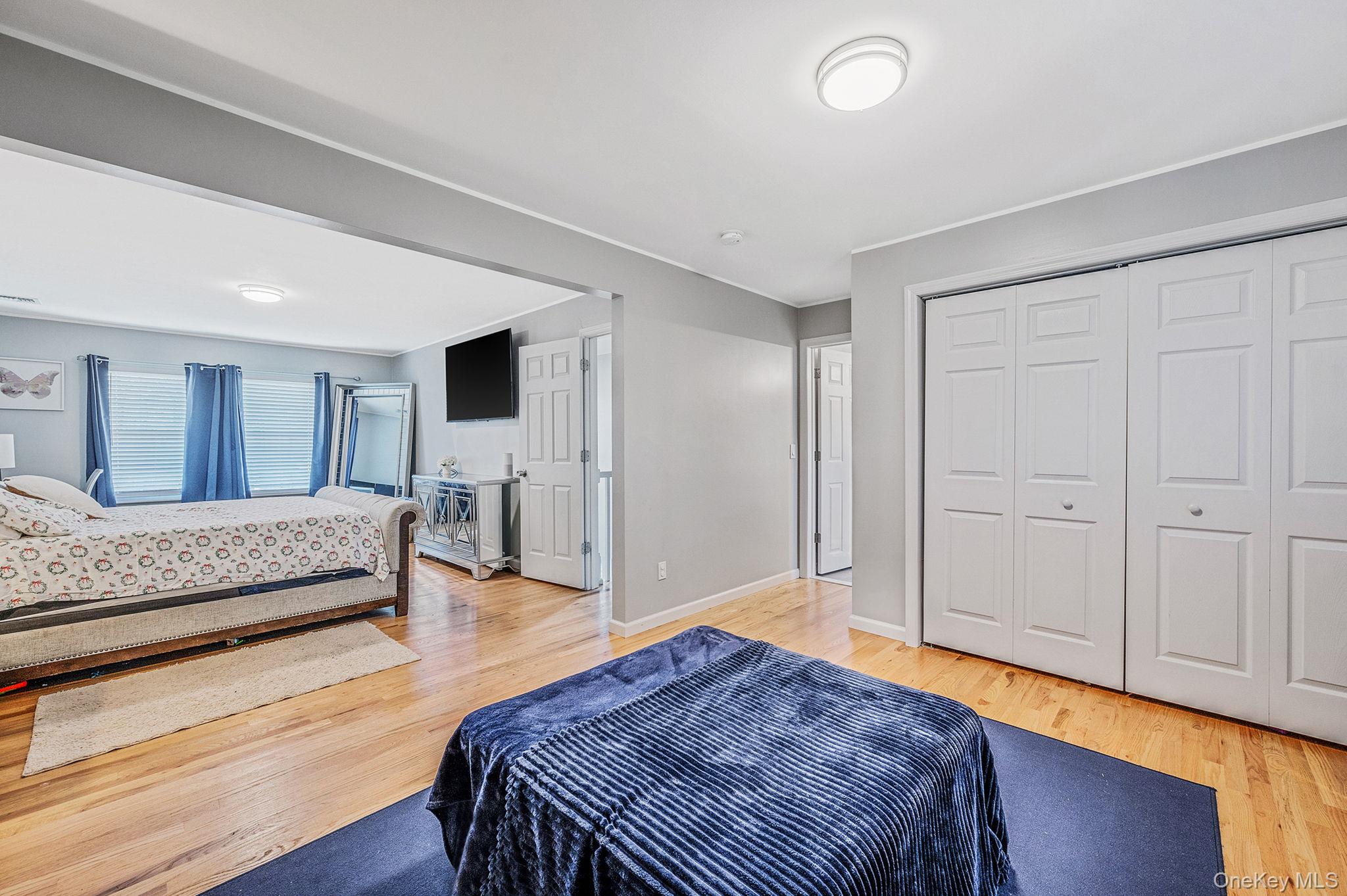 50 Verazzano Avenue, Copiague, NY 11726