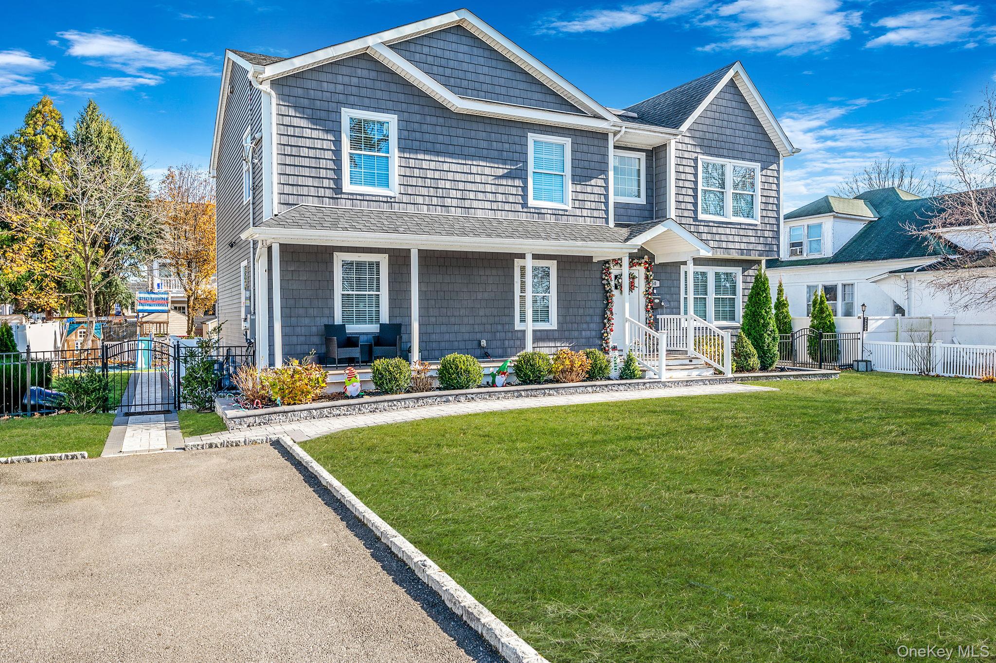 50 Verazzano Avenue, Copiague, NY 11726