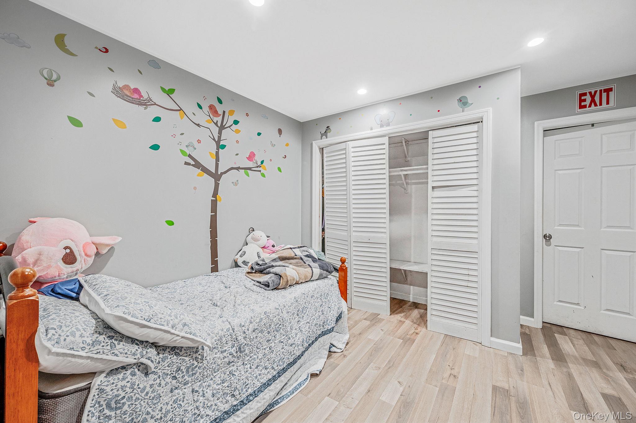 50 Verazzano Avenue, Copiague, NY 11726