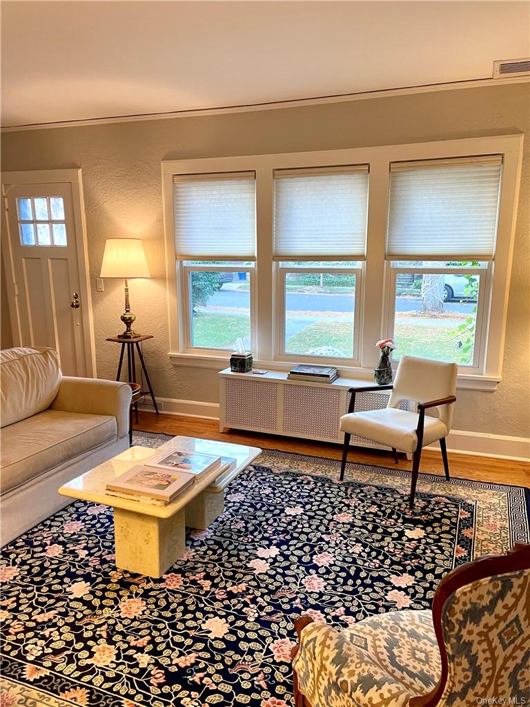 64 Parkview Drive, Bronxville, NY 10708