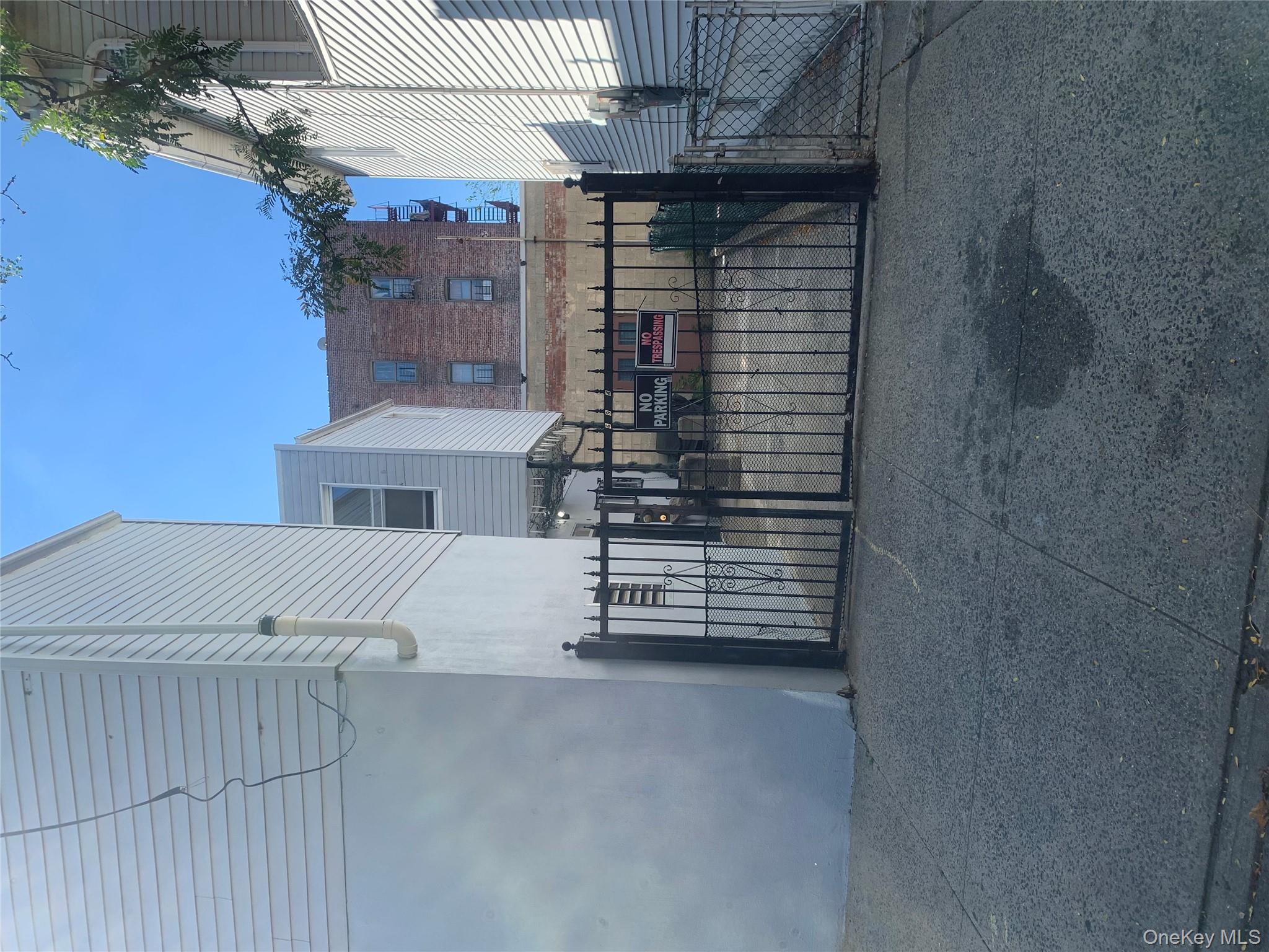 4575 White Plains Road, Bronx, NY 10470