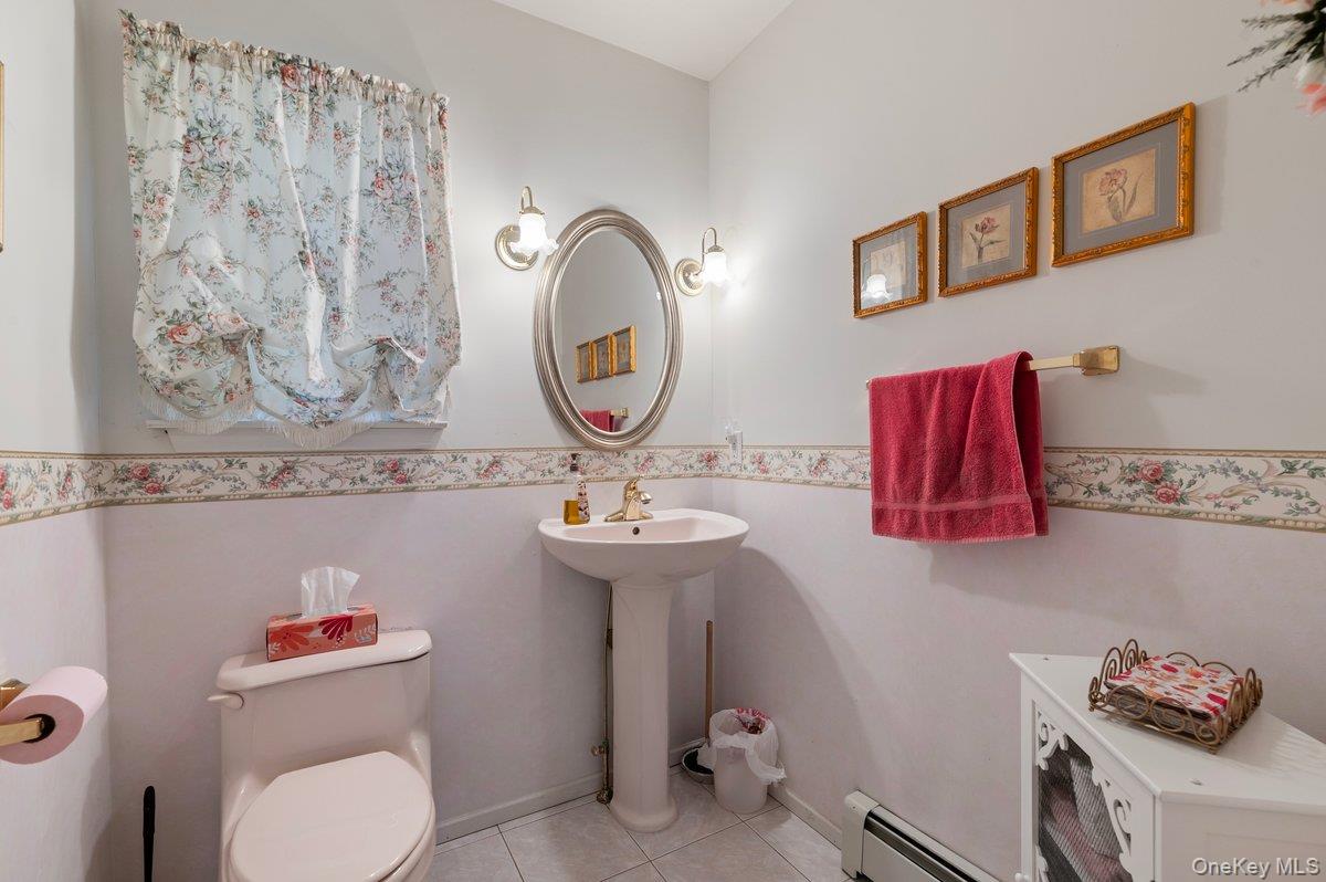 11 Moran Court, Manorville, NY 11949