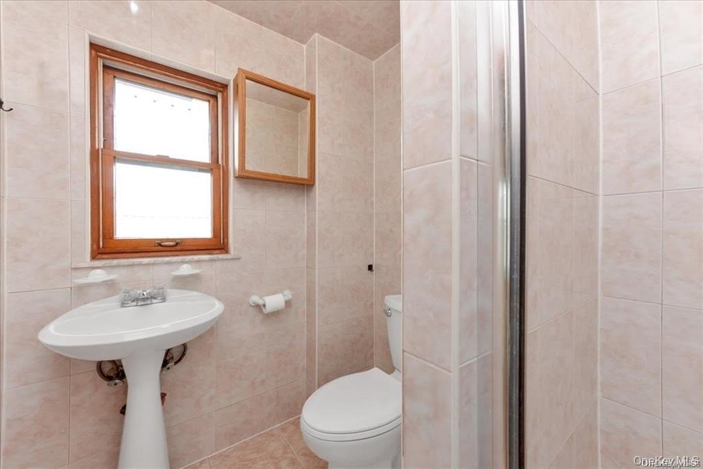 147-40 Jewel Avenue, Kew Garden Hills, NY 11367