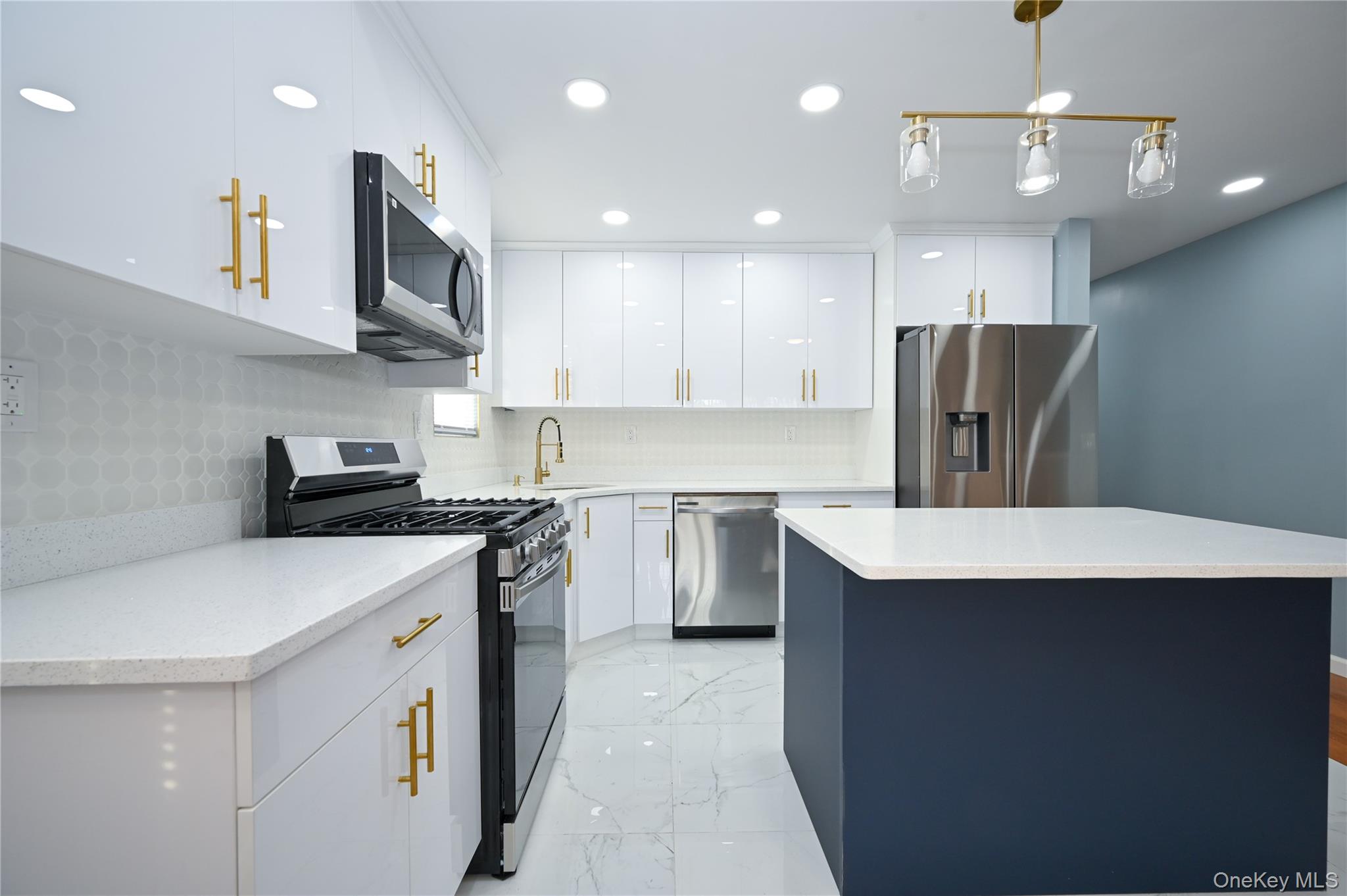 198-19 118th Avenue, Saint Albans, NY 11412