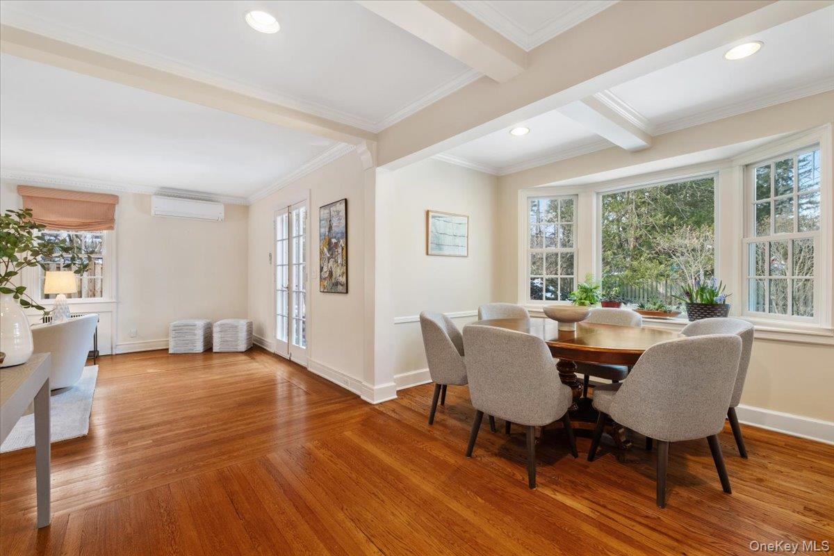 43 Tompkins Road, Scarsdale, NY 10583