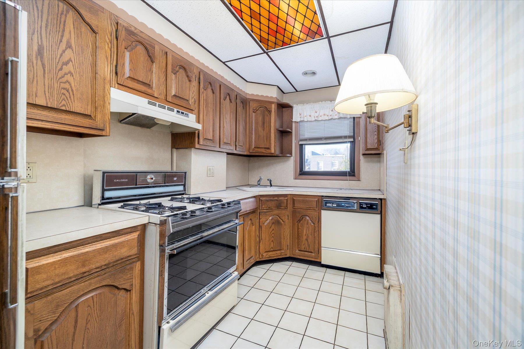 53-54 66th Street, Maspeth, NY 11378