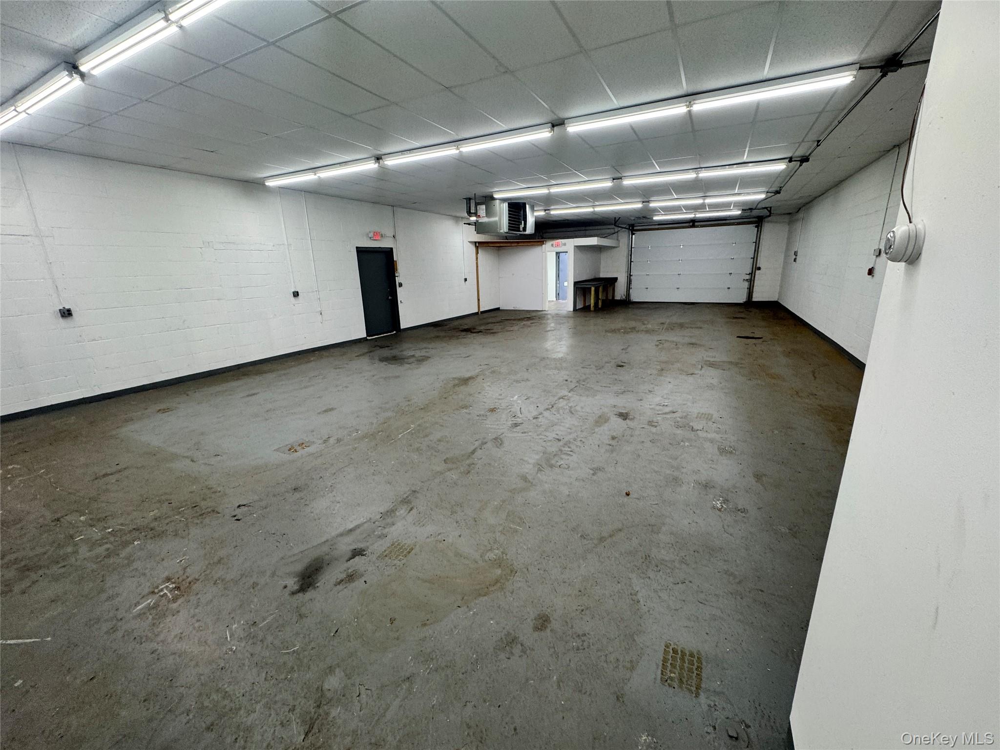 32 Allen Boulevard, Farmingdale, NY 11735