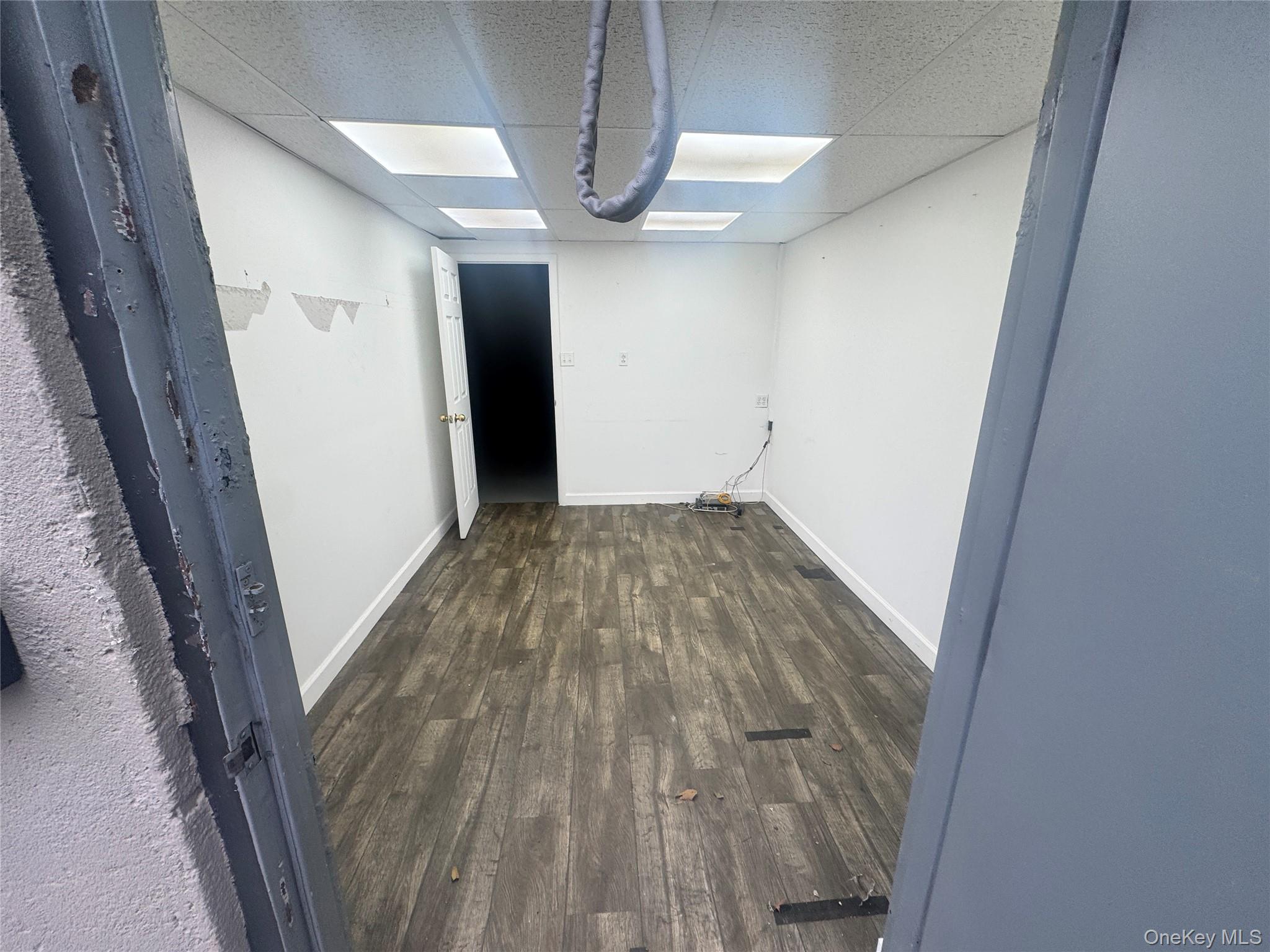 32 Allen Boulevard, Farmingdale, NY 11735