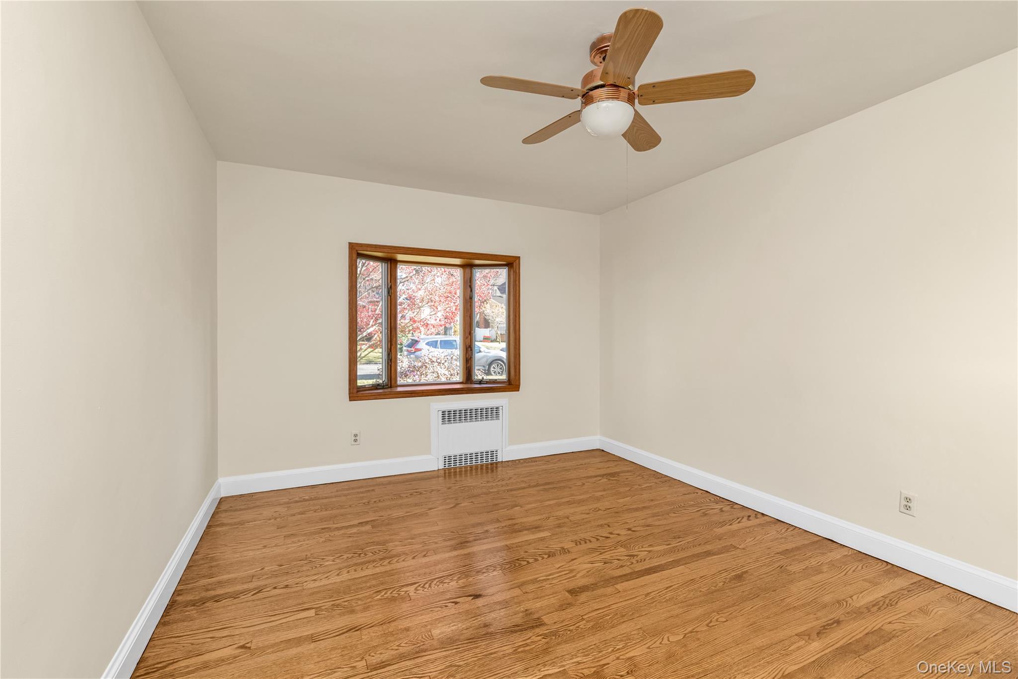 10 Fairfield Avenue, Port Washington, NY 11050