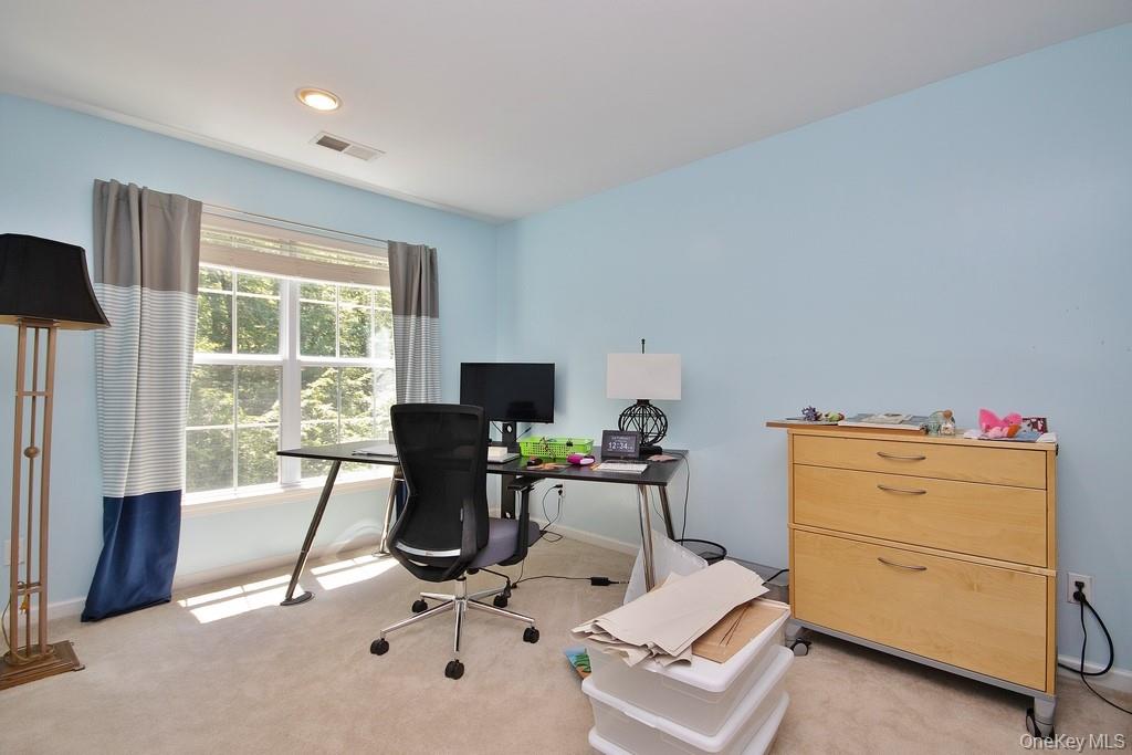 836 Huntington Drive, Fishkill, NY 12524