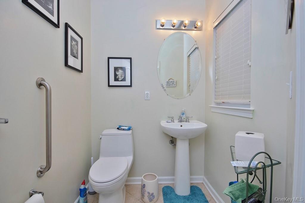 836 Huntington Drive, Fishkill, NY 12524