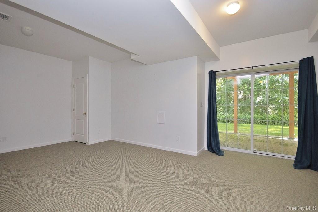 836 Huntington Drive, Fishkill, NY 12524