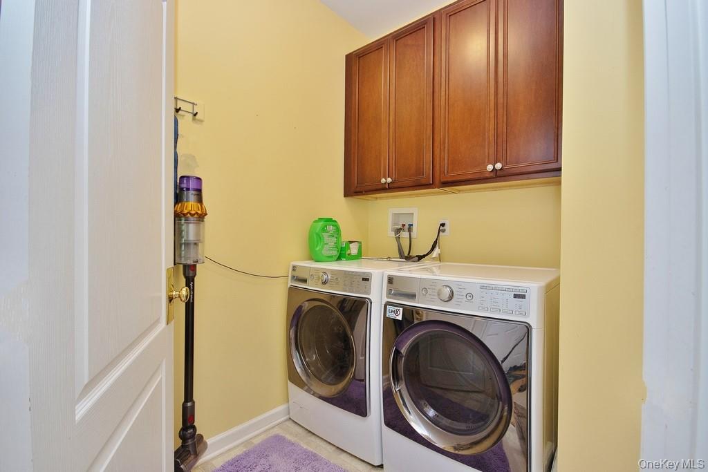 836 Huntington Drive, Fishkill, NY 12524