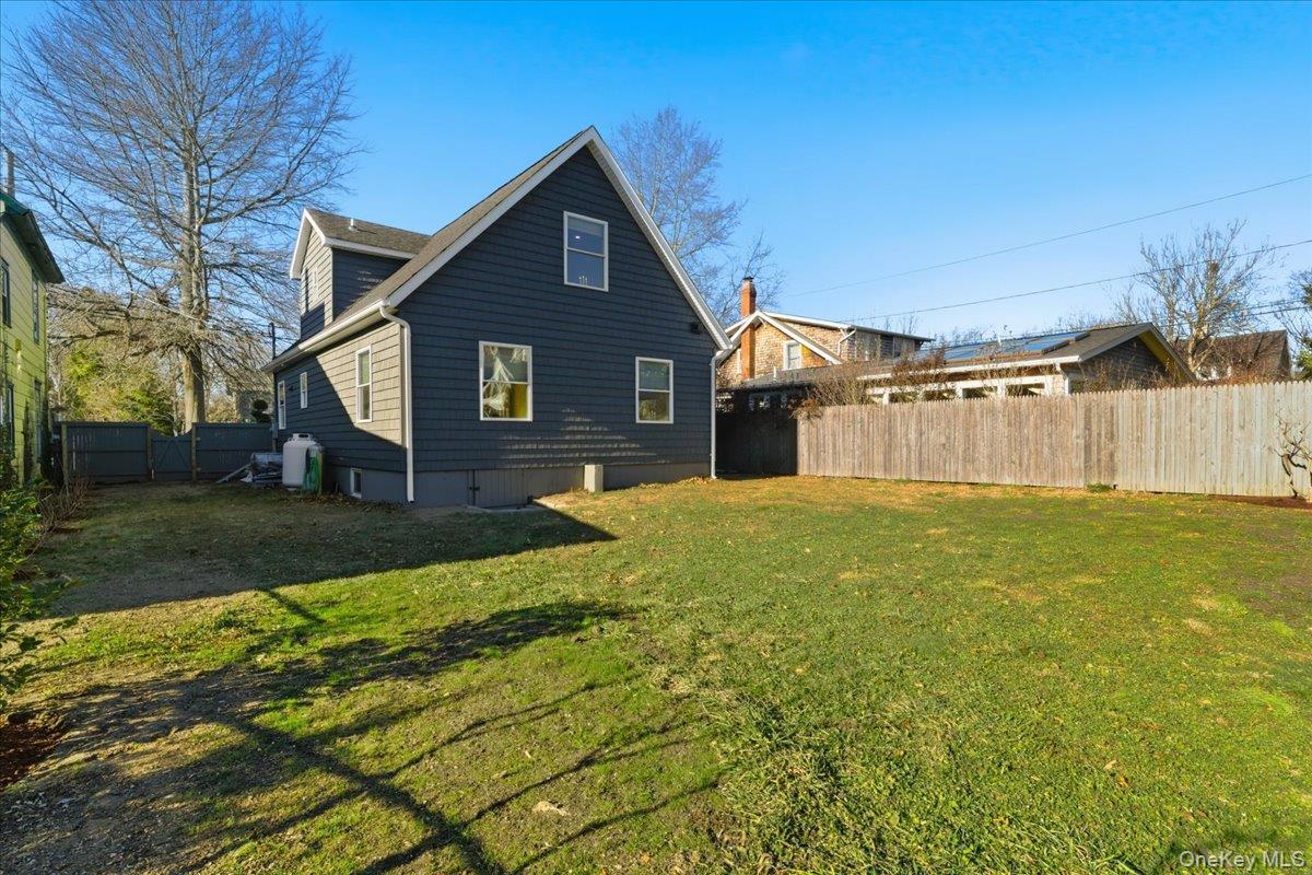 336 2nd Street Street, Greenport, NY 11944