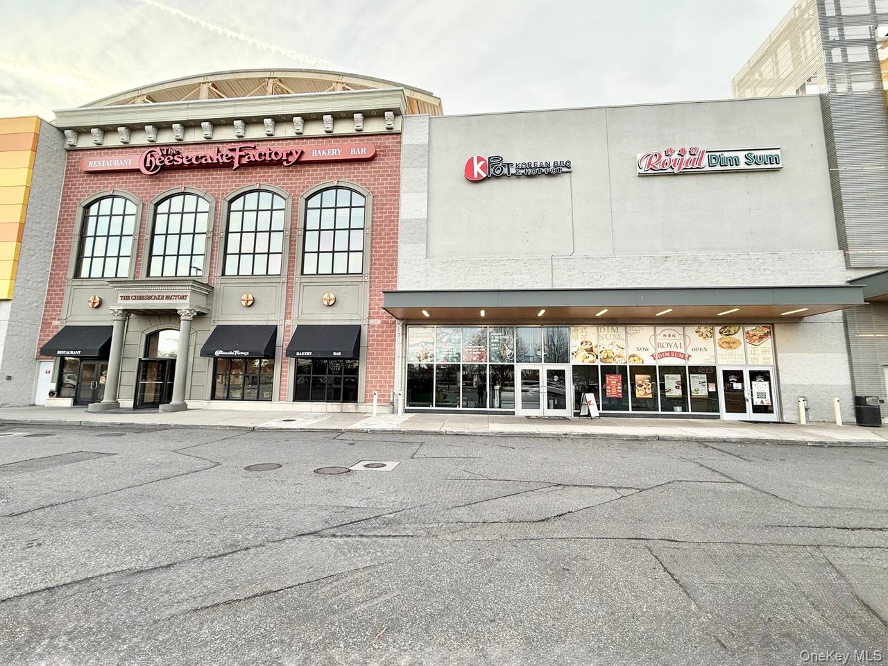 1500 Old Country Road # 102B, Westbury, NY 11590